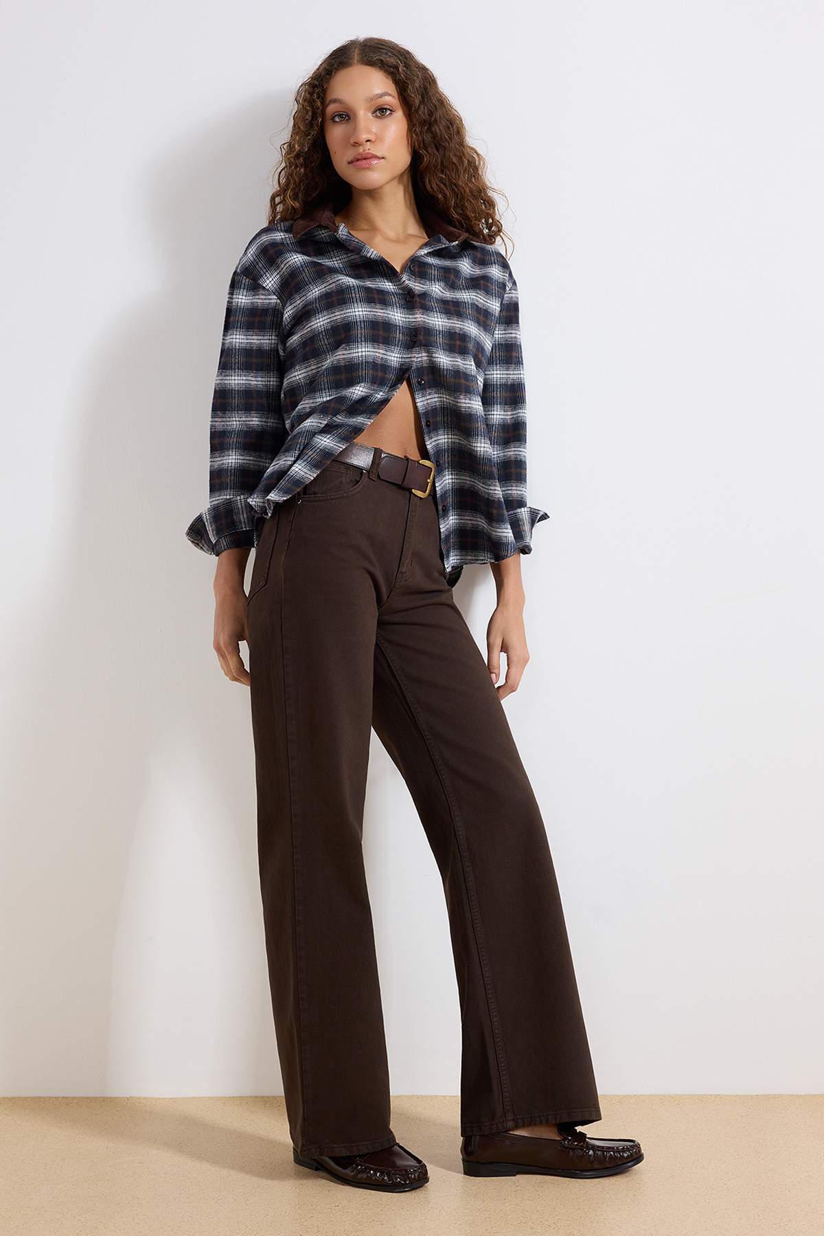 Trendyolmilla  Kahverengi Yüksek Bel Wide Leg Jeans TWOAW24JE00274