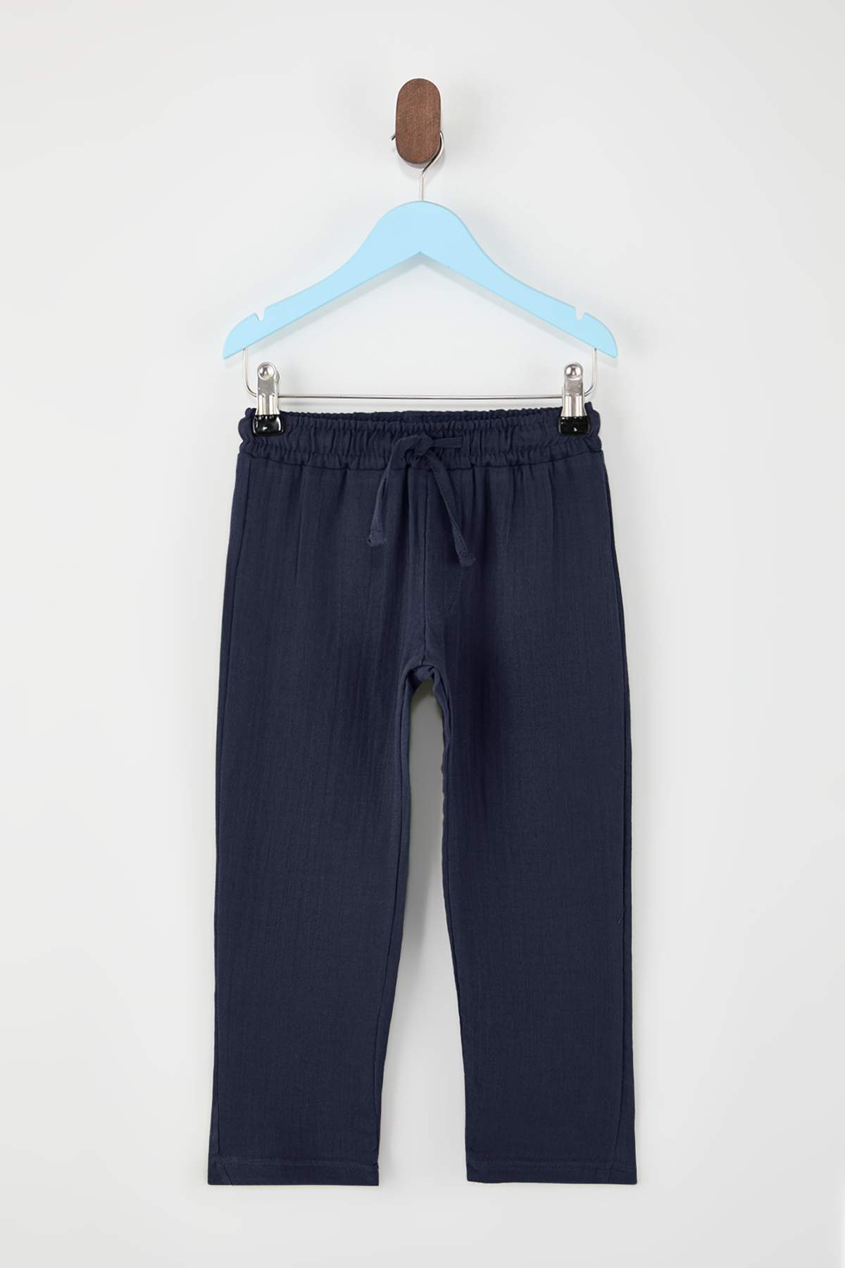 Trendyolmilla  Lacivert Dokulu Erkek Çocuk Bayramlık Dokuma Alt - Üst Takım TKDSS26AU00014 - Görsel 4