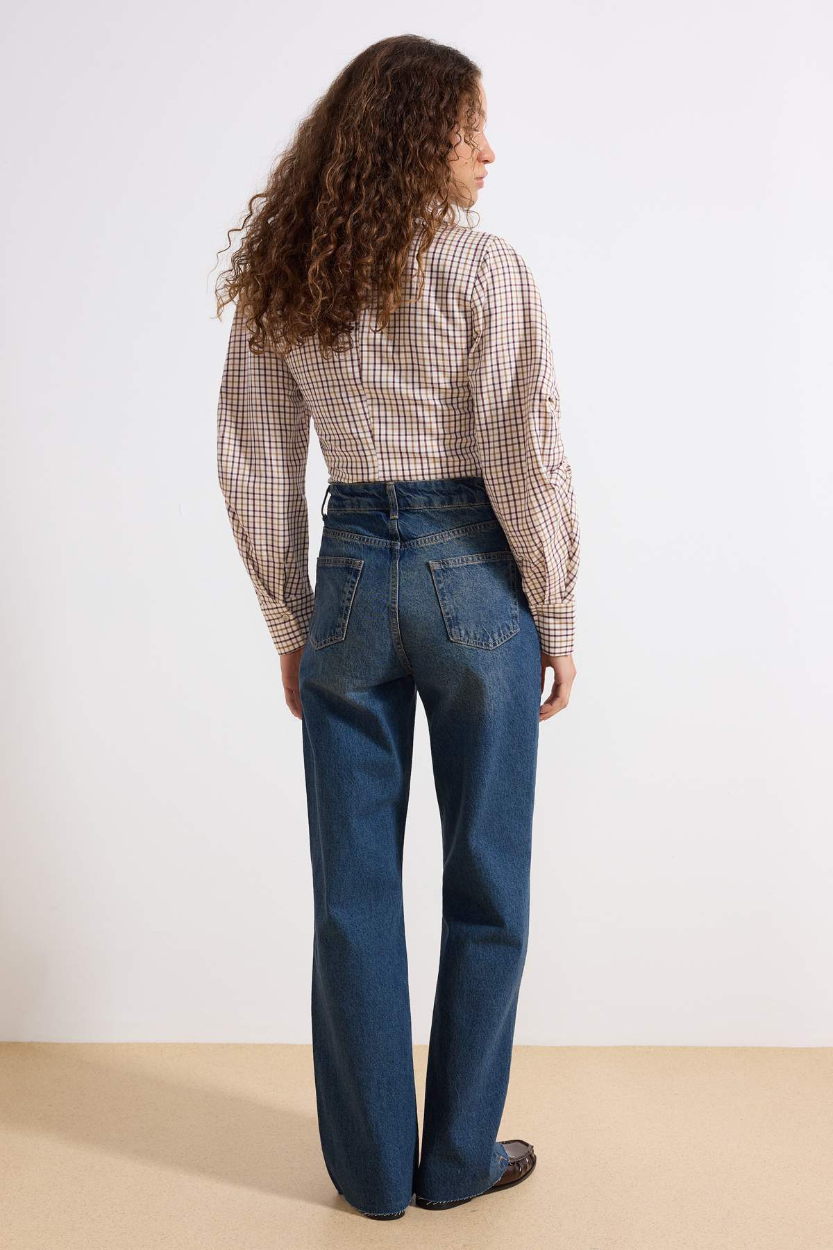 Trendyolmilla  Mavi Yüksek Bel Straight %100 Pamuk Non-Stretch Jeans TWOAW25JE00378 - Görsel 4