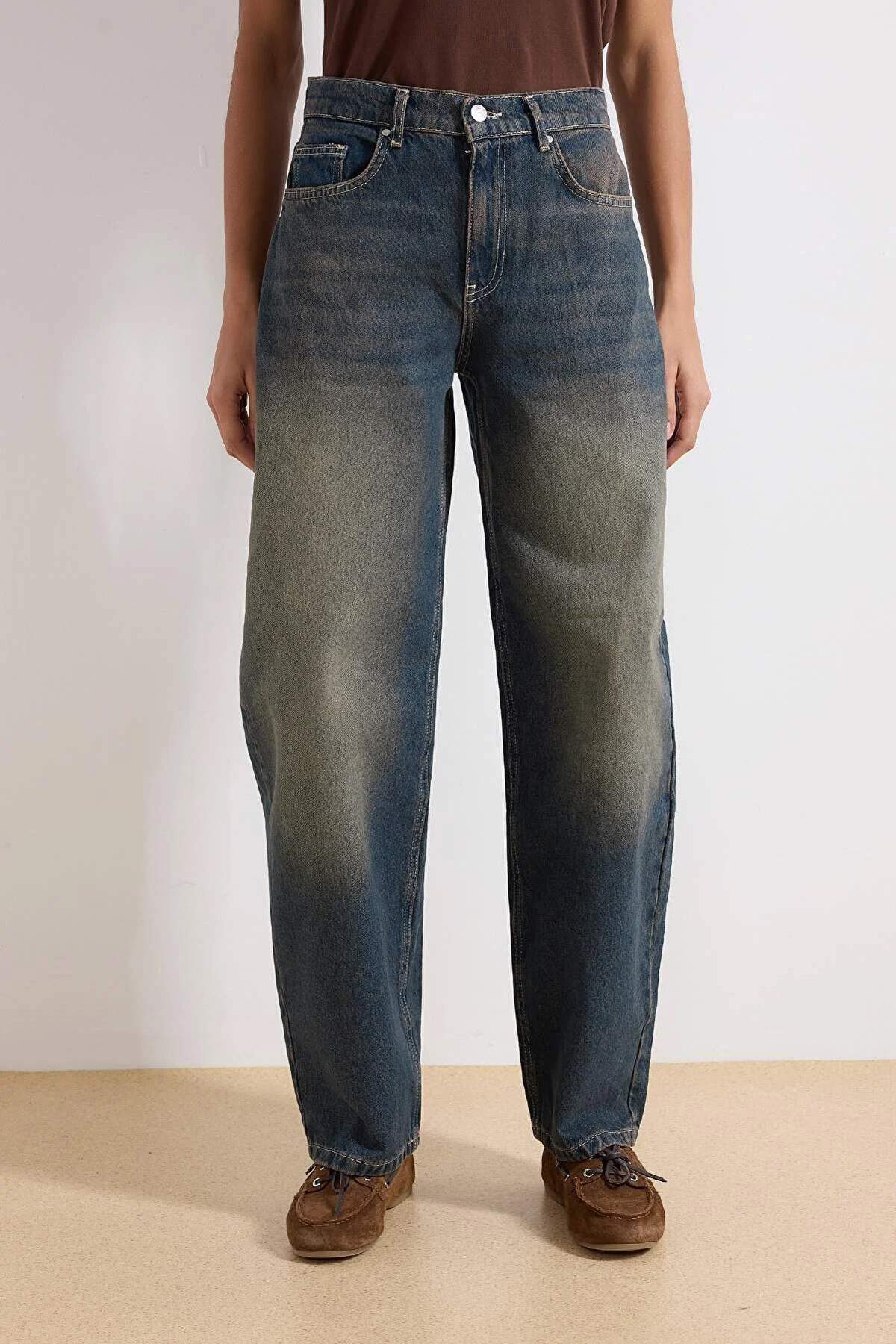 Trendyolmilla  More Sustainable Koyu Mavi Normal Bel Loose Baggy %100 Pamuk Non-Stretch Jeans TWOAW25JE00140 - Görsel 3