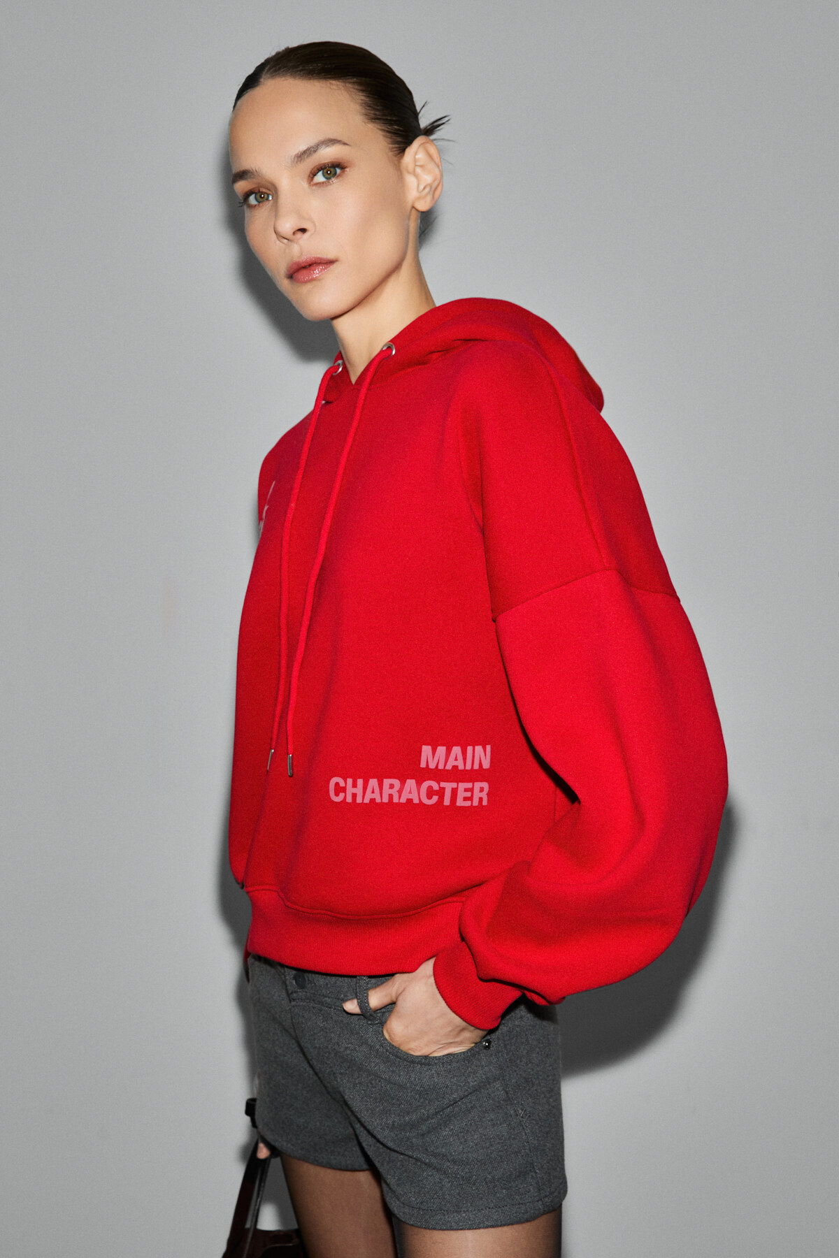 GRIMELANGE SPECTRUM Kadın Organik Pamuklu İçi polarlı Kapüşonlu Baskılı Oversize Kırmızı Sweatshirt görsel 4