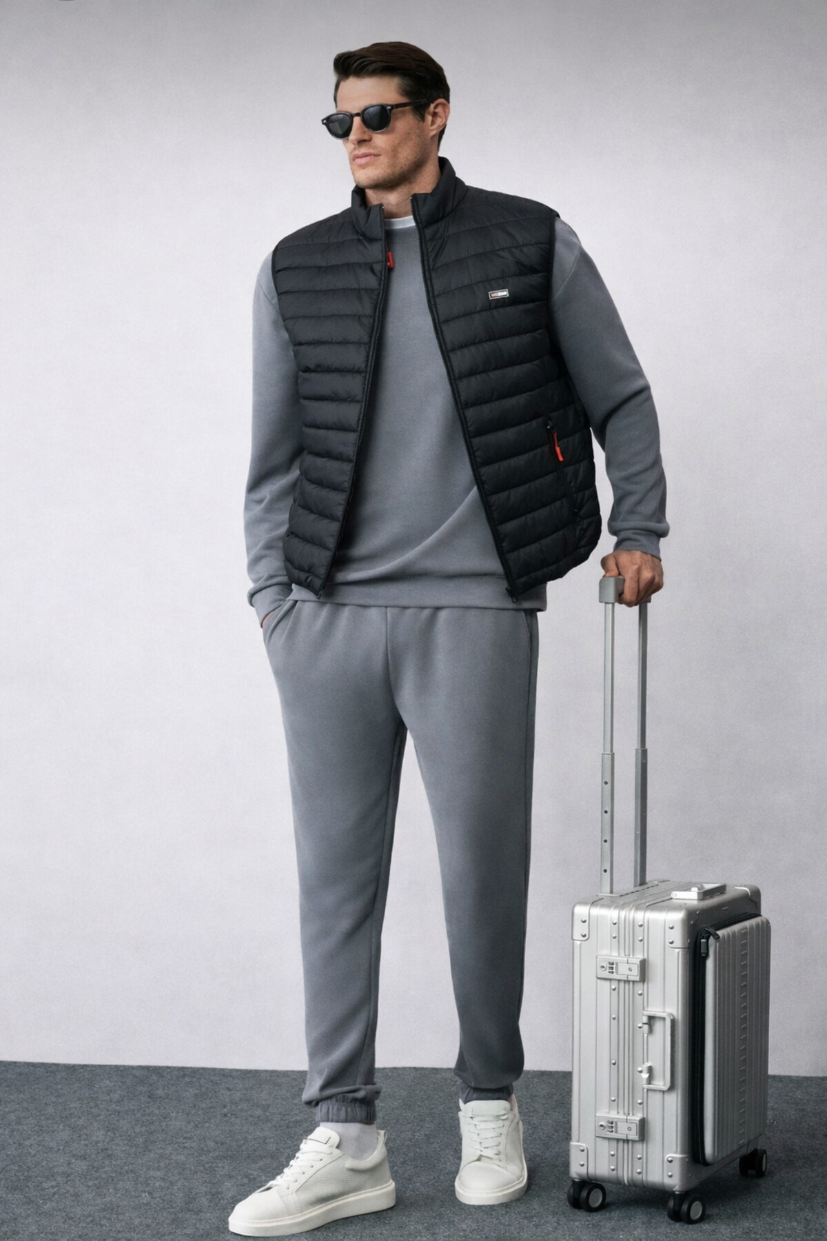 Modonwear  Erkek Astarlı Su ve Rüzgar Geçirmez Regular Fit Siyah Şişme Yelek