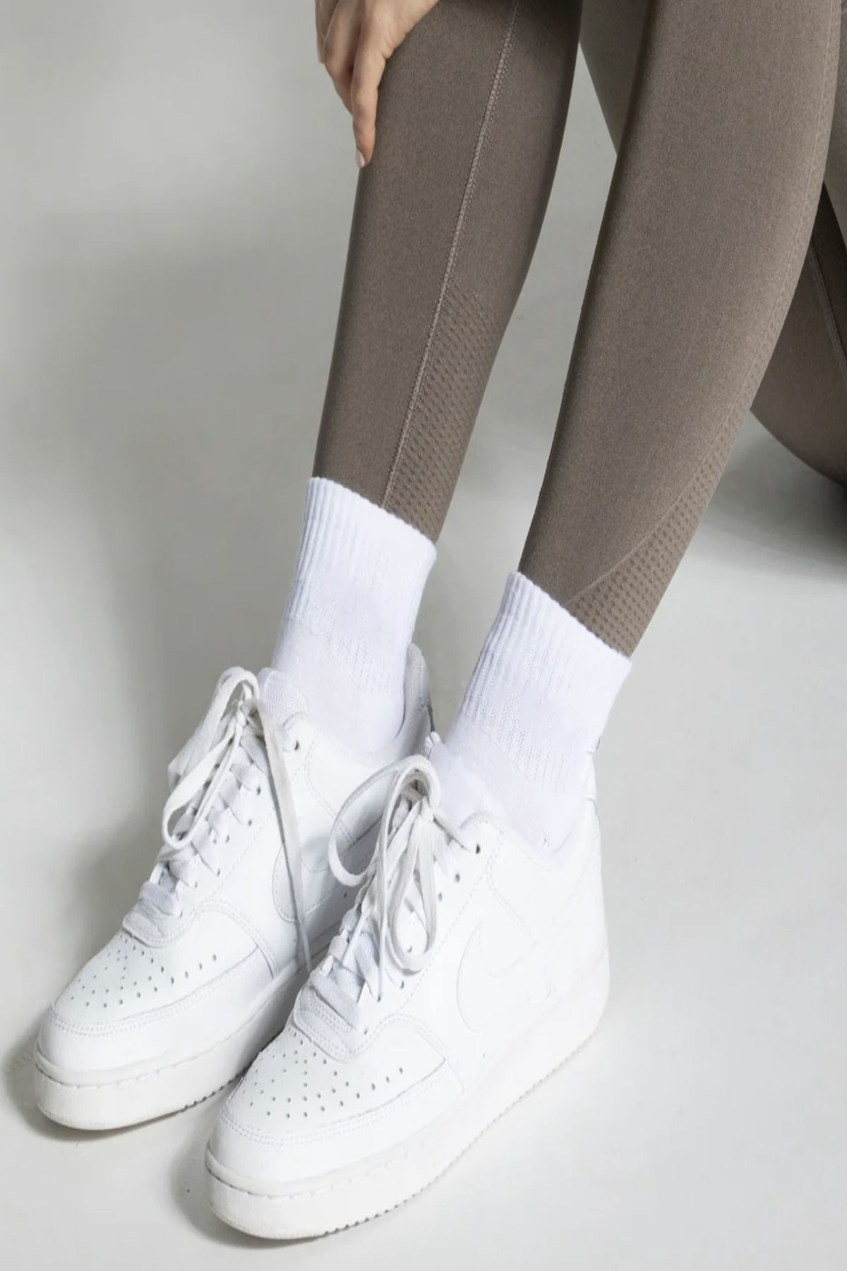 Ozzy Socks 6 Çift Logosuz Beyaz Dikişsiz Pamuklu Kisa Tenis Unisex Çorap görsel 2