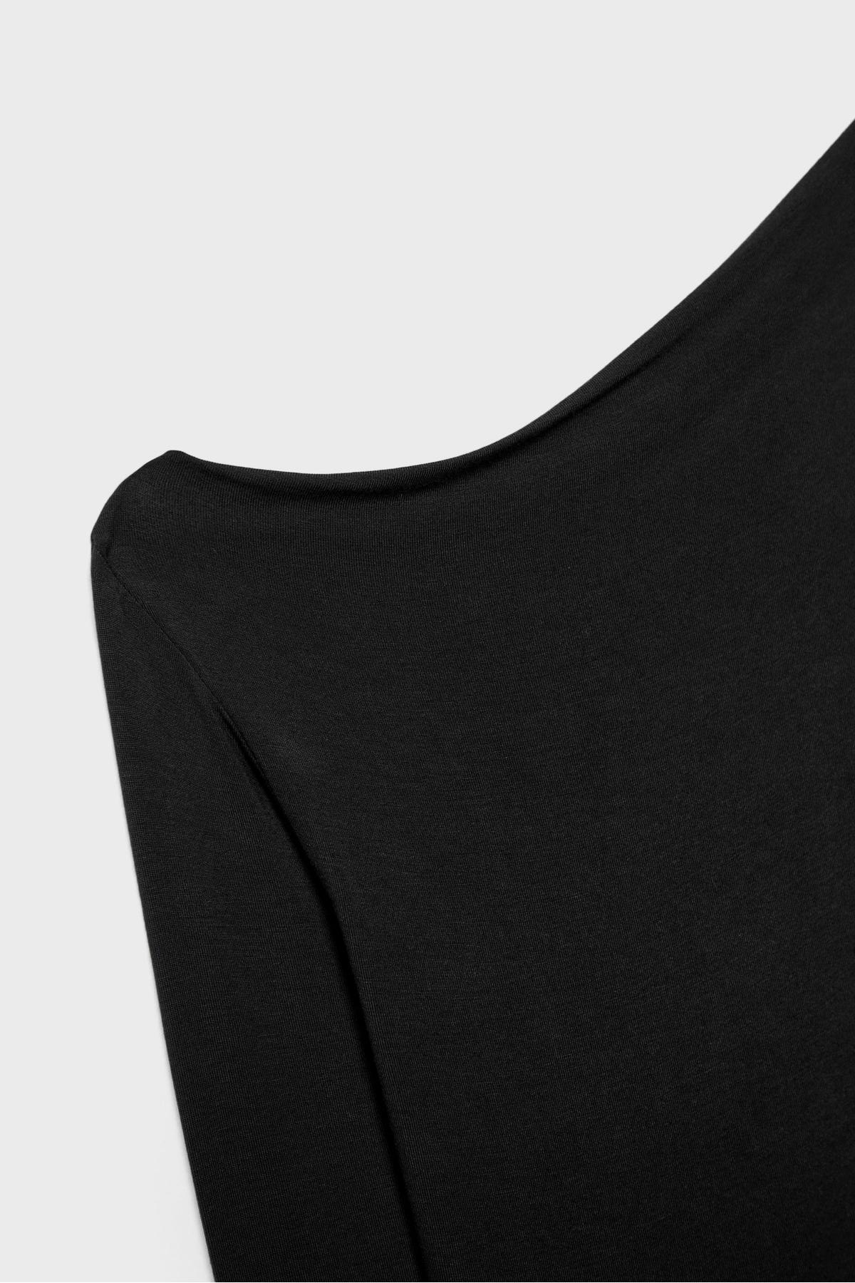 Stradivarius  Asimetrik yakalı tişört - Görsel 7