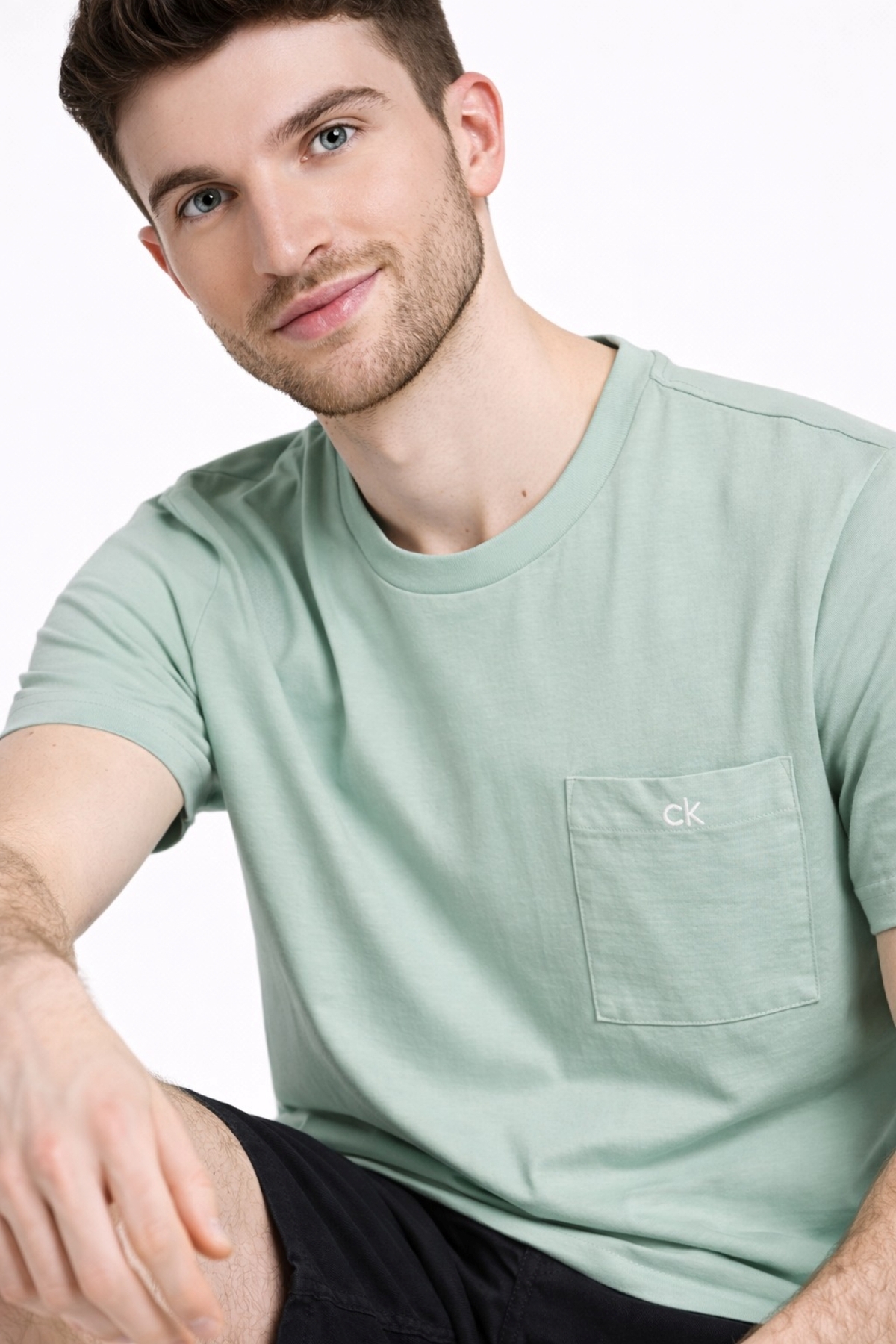 کلوین کلاین تی‌شرت مردانه سی‌کی مدل فیت نخی معمولی جیب‌دار K10k105170