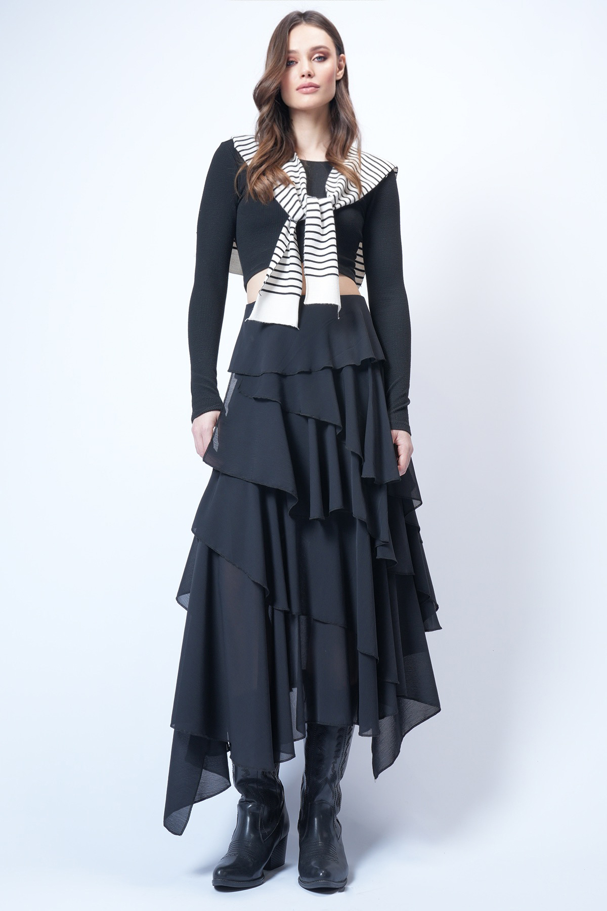 Trend Alaçatı Stili  Kadın Siyah Kat Kat Volanlı Maxi Boy Dokuma Etek ALC-X14749 - Görsel 6