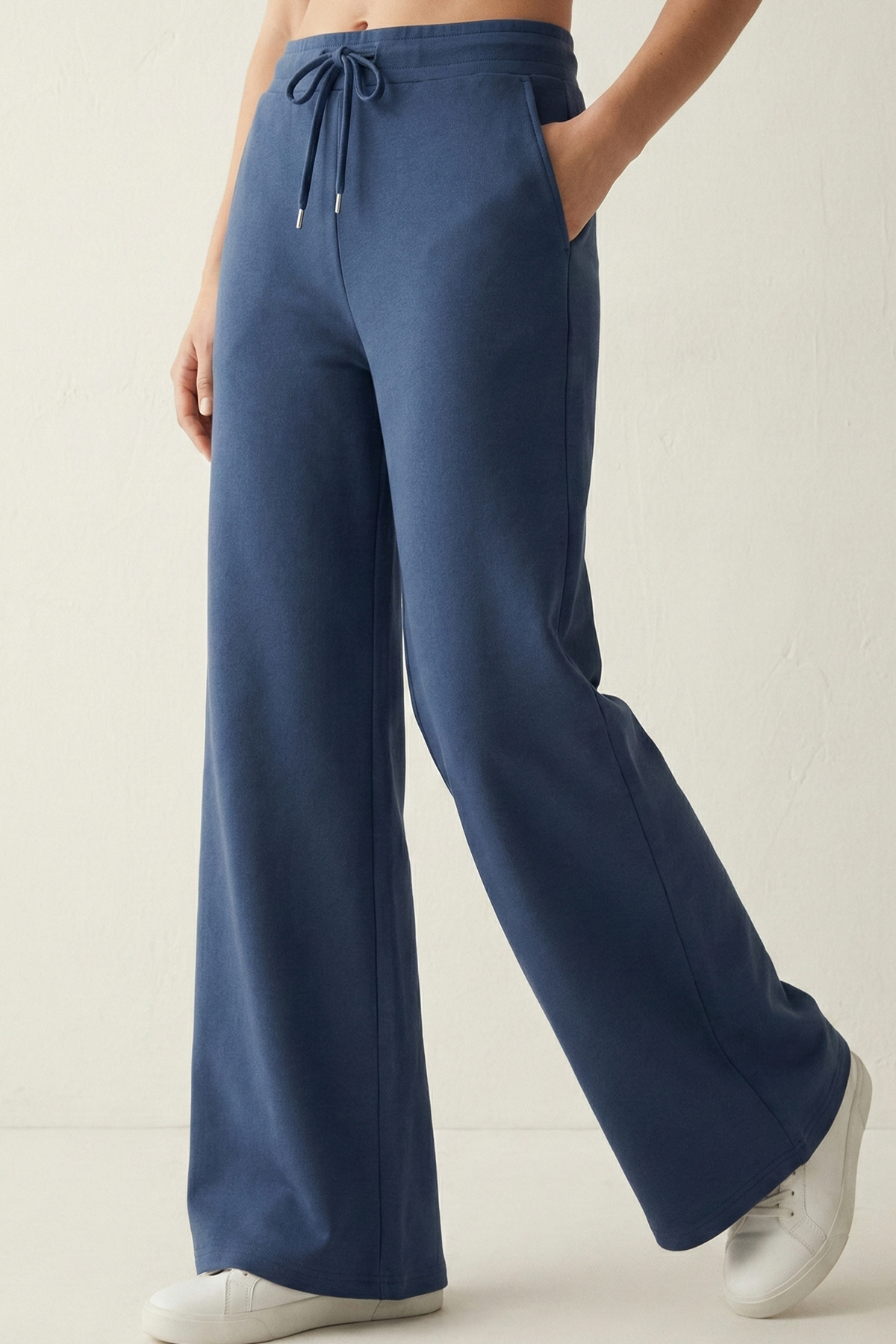 Elemge  Pamuklu Kadın Eşofman Altı Yüksek Bel İndigo Mavi Dar Kalıp Flare Fit Geniş Paça Cepli Esnek Likralı