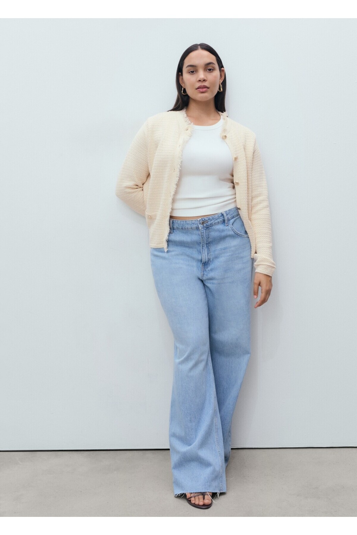 MANGO  Püskül detaylı triko hırka - Görsel 8