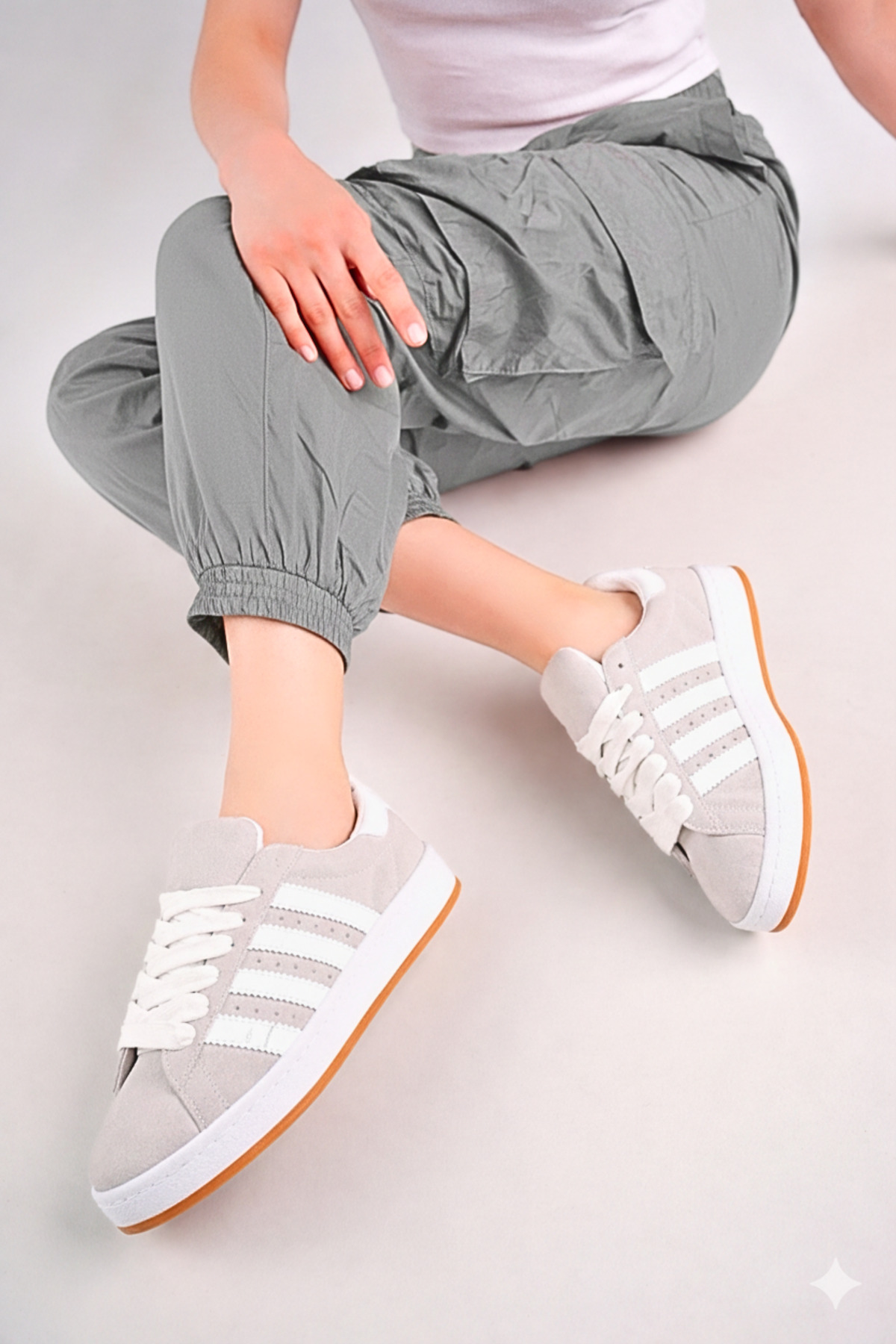 MY GROSS SHOES Жіночі сірі кросівки зі швами на підошві, зручні та гарантовані