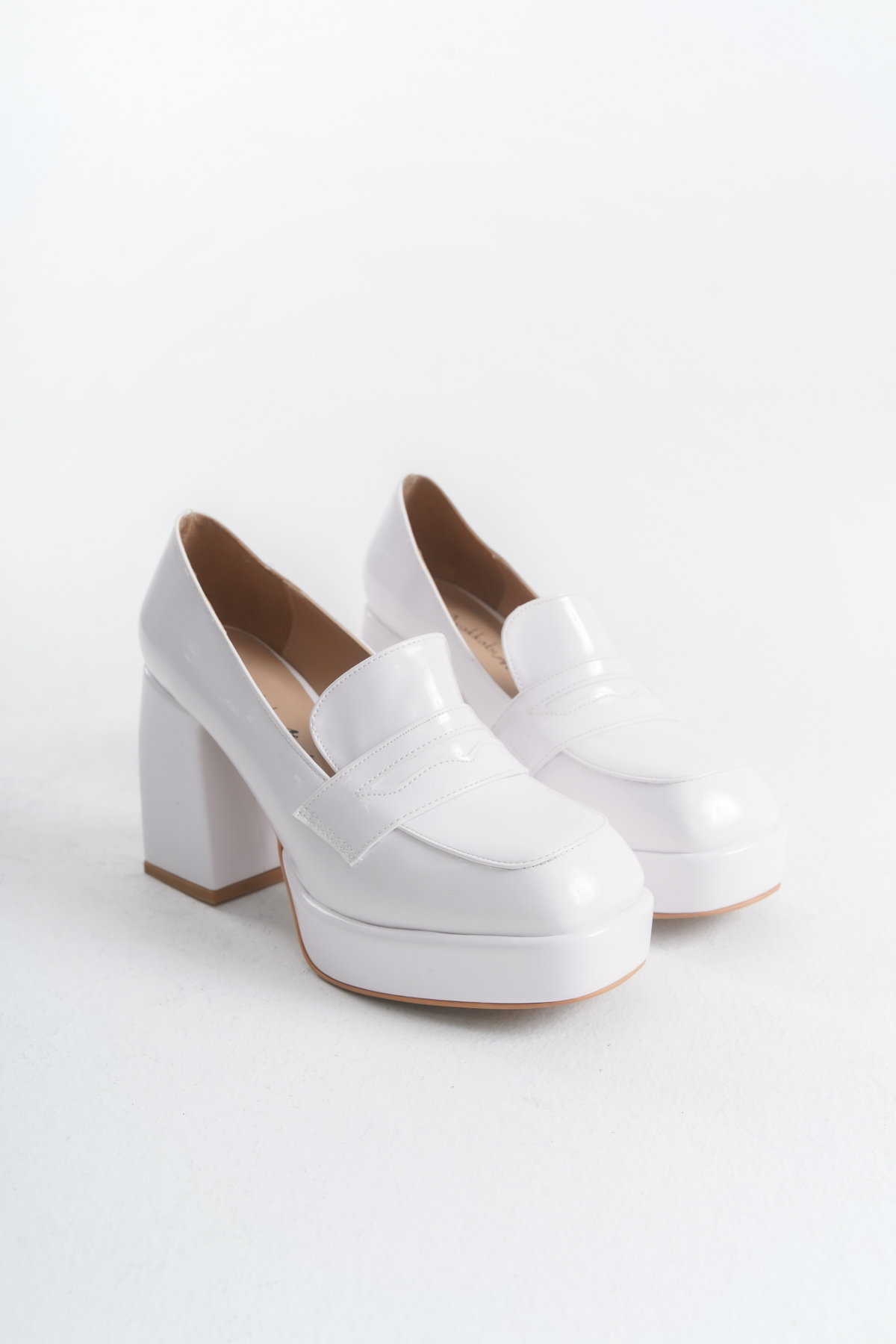 Women's Platform Thick Heel Loafer Harrie White Pattern