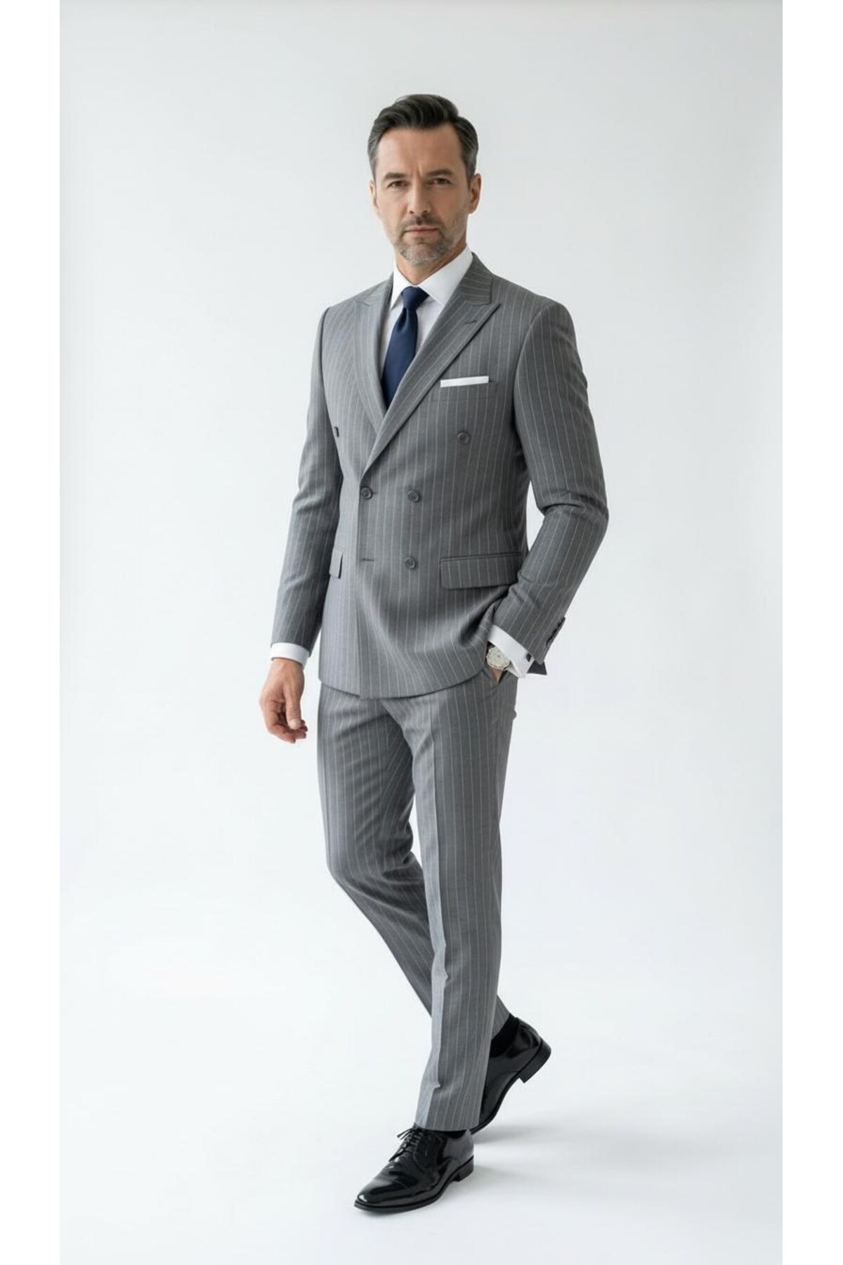 Plus Scorpion  Çizgili Kruvaze Erkek Takım Elbise – Şık ve Rahat İtalyan Kesim, Belden Oturtmalı, Top Düğmeli - Görsel 4