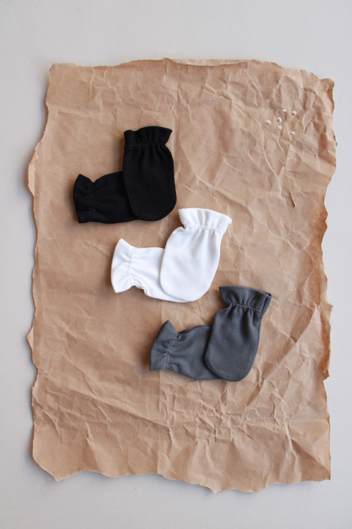 OhlalaKoala 3lü Beyaz-antrasit-siyah Yenidoğan Eldiven Set Model 7 fotoğrafı 2 (önizleme)