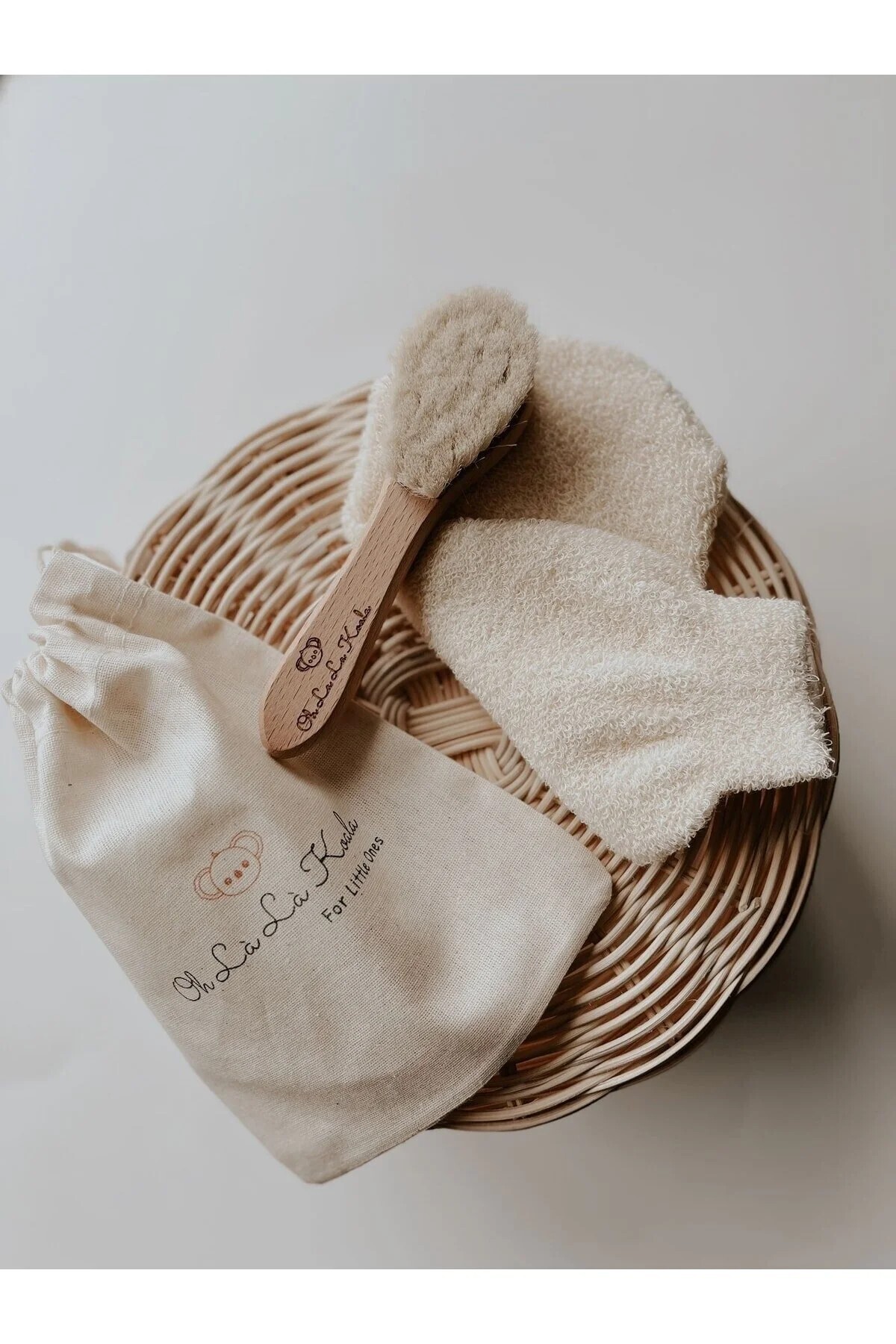 OhlalaKoala Doğal Keçi Kılı Ahşap Bebek Fırçası Ve Pamuk Bebek Banyo Kesesi 2li Set fotoğrafı 5 (önizleme)