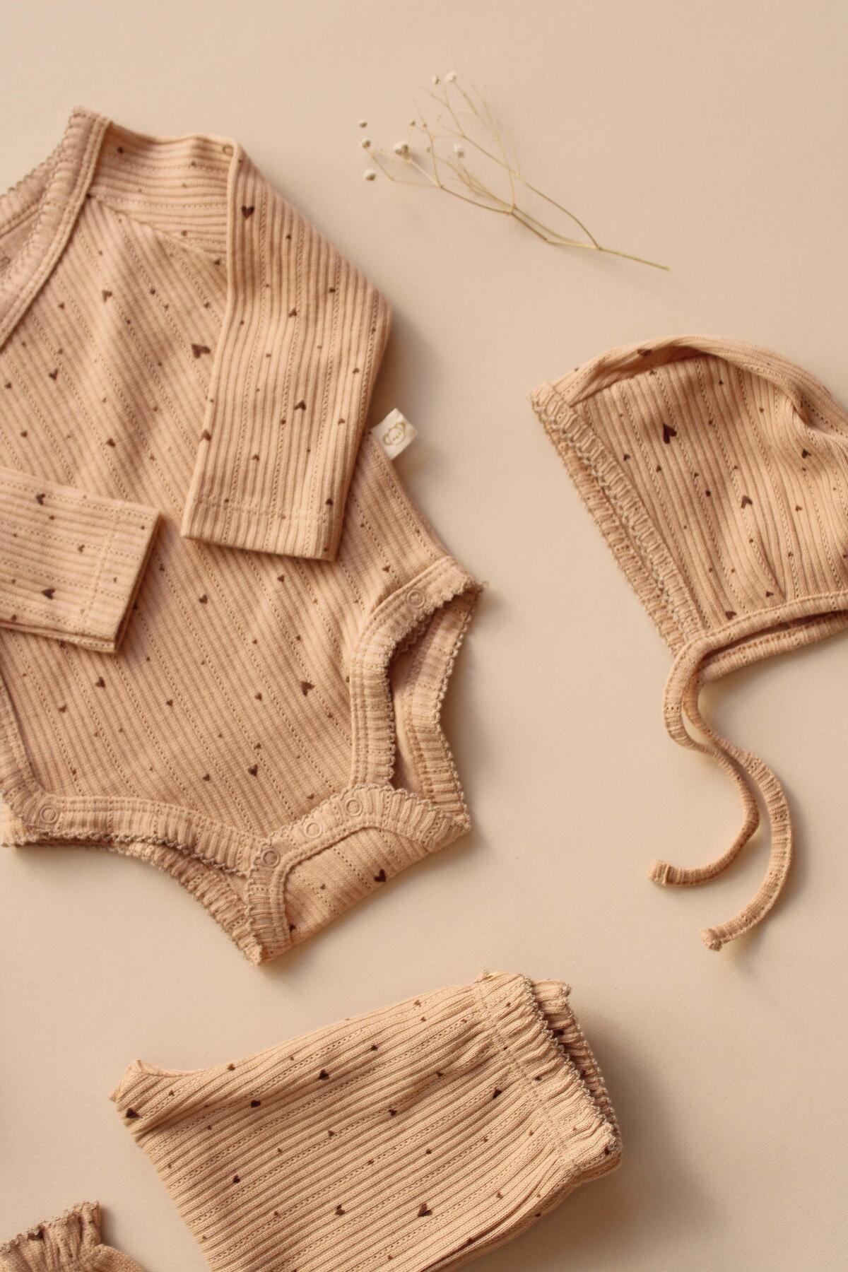 OhlalaKoala 5li Kruvaze Yenidoğan Set Kalp Baskılı Model 5 (0-3 Ay) fotoğrafı 3 (önizleme)