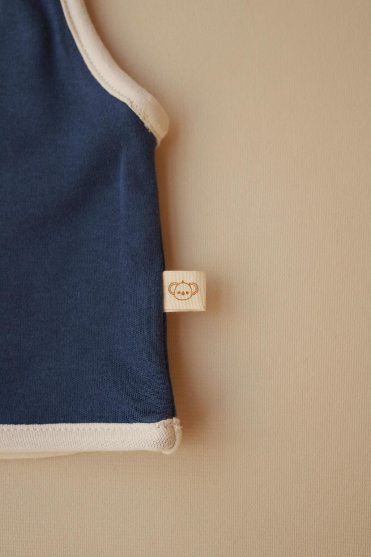 Oh La La Koala For Little Ones Yengeç Nakışlı Çift Taraflı Yelek fotoğrafı 7 (önizleme)