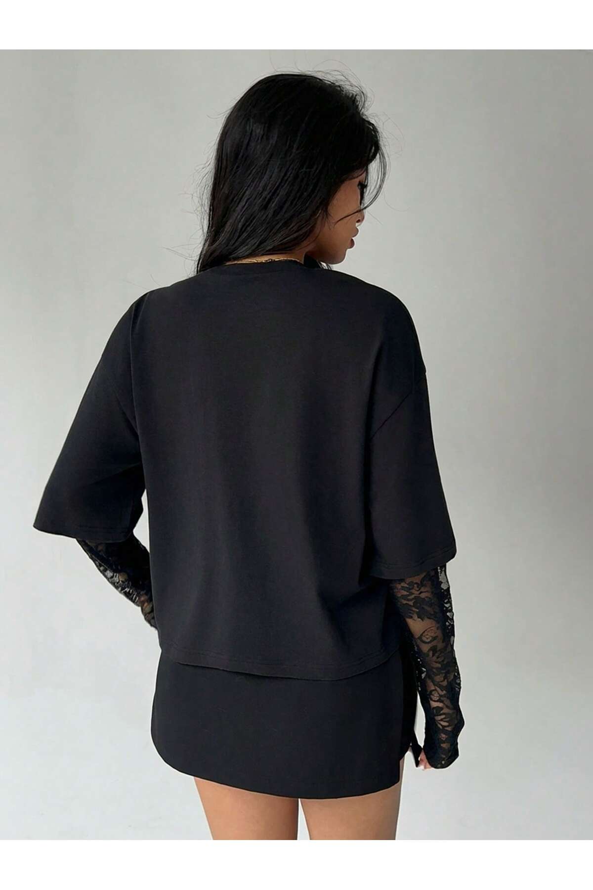 WEEST MODA  siyah oversize tişört dantel kollu yuvarlak yaka üst - Görsel 2