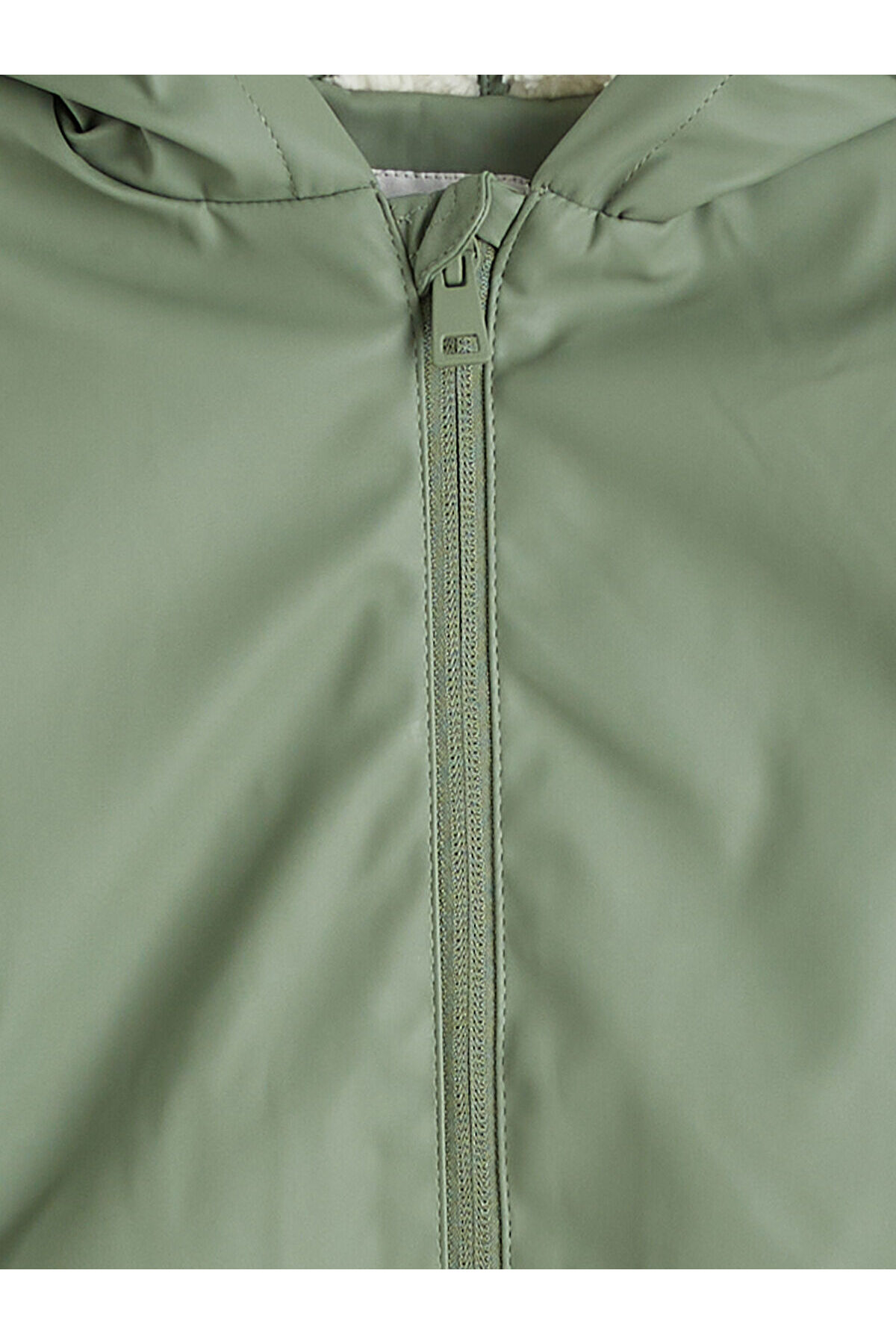 LC Waikiki Haki Kapüşonlu Uzun Kollu Erkek Bebek Yağmurluk fotoğrafı 3 (önizleme)