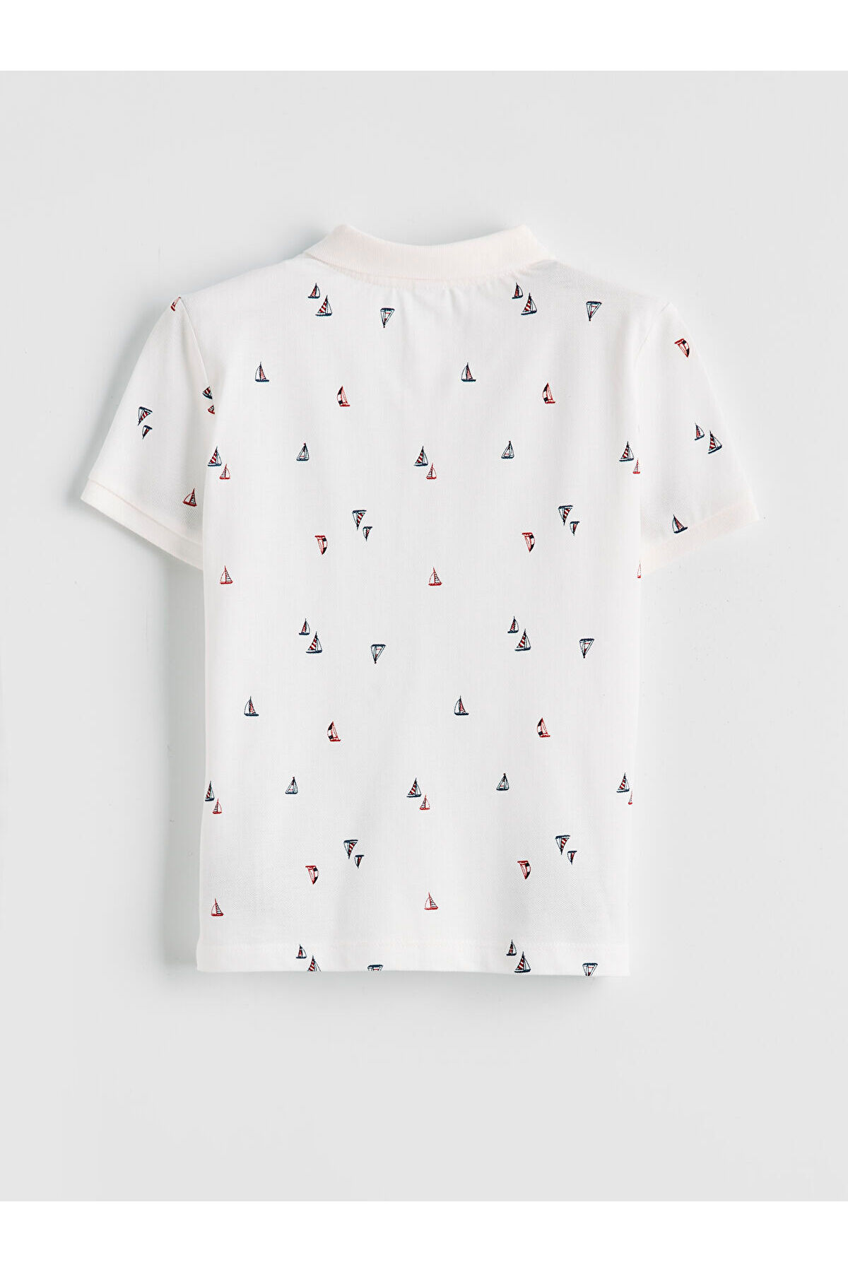 LC Waikiki Nevaa Collection Bej Polo yaka Erkek Çocuk Tişört ve Şort Takım fotoğrafı 3 (önizleme)