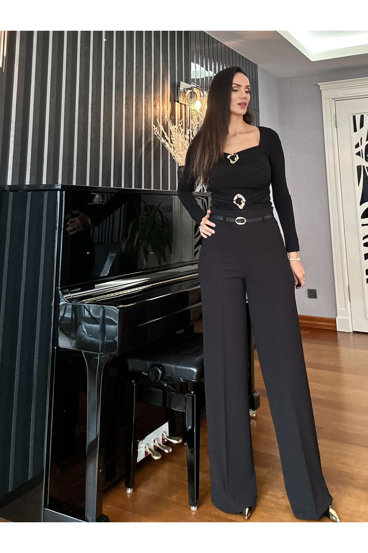 Atelier Derin  Siyah Kemerli Yüksek Bel Geniş Kesim Pantolon