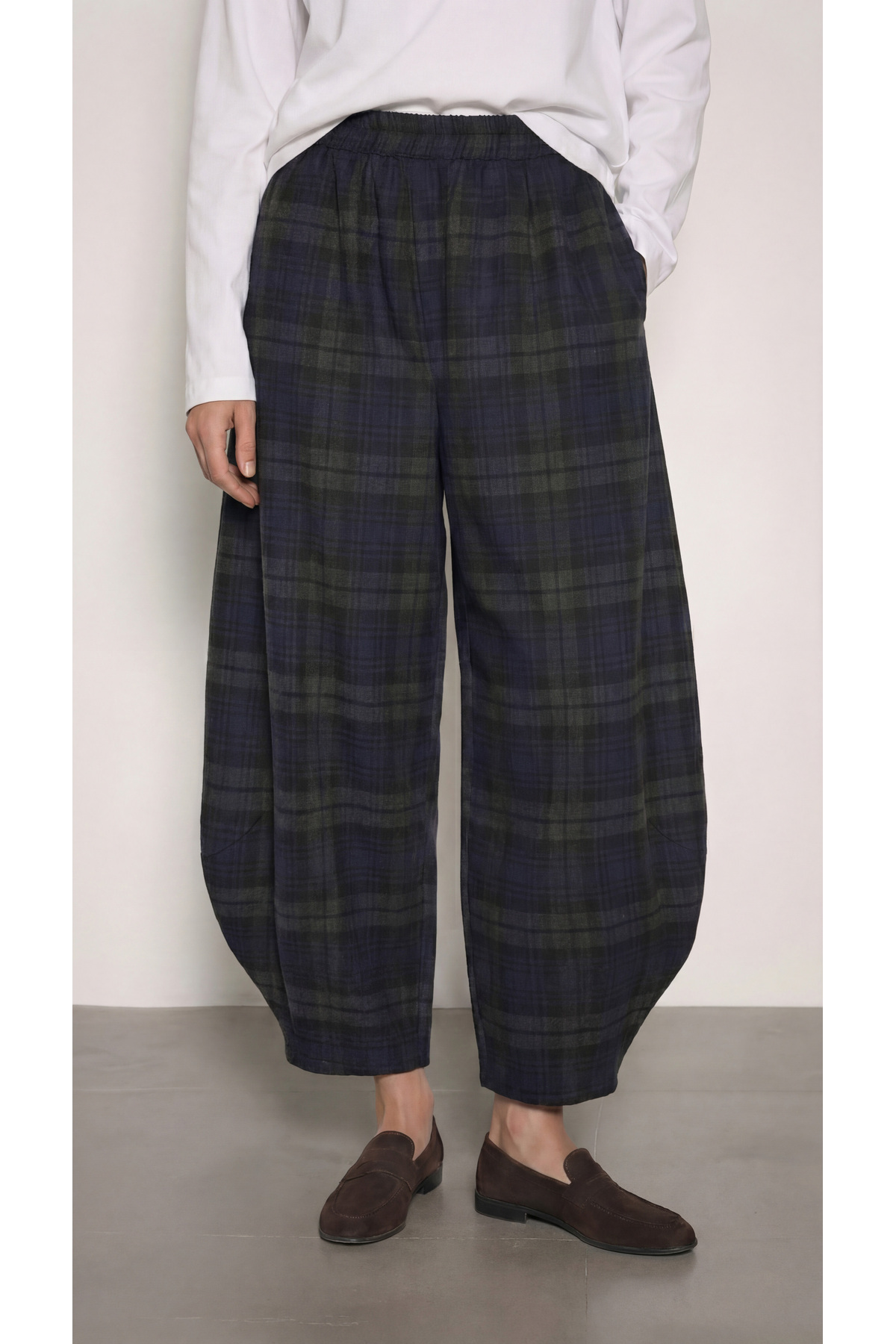 BABOKAH  Dökümlü Geniş Paça Ekose Pantolon - Görsel 2