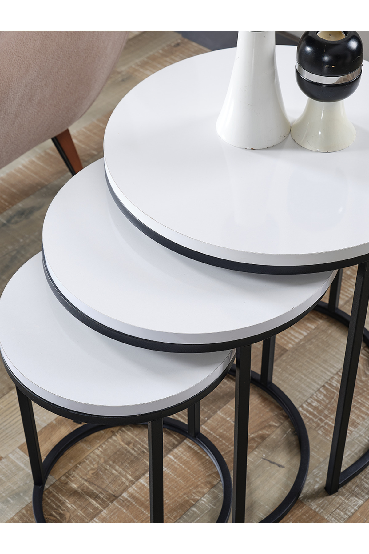 Beyaz Suntalam SİYAH METAL SEHPA zigon-sedaş-living-units-takım