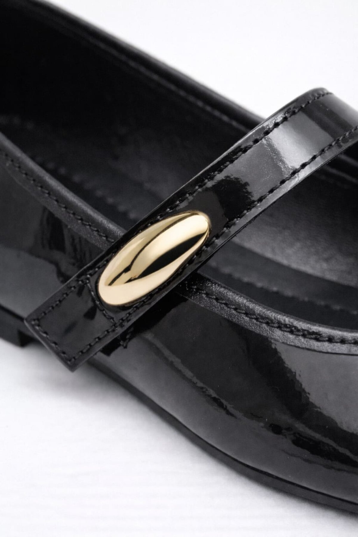 Slipcat  Kadın Rugan Babet Şık Tokalı Ortopedik Taban Günlük Ayakkabı - Görsel 3