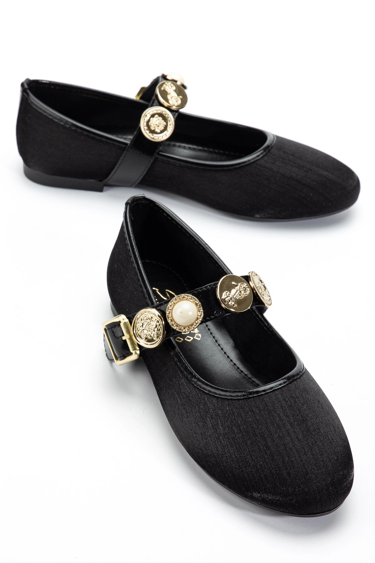 bakacstore  Kadın Siyah Gold Aksesuarlı Şık Parlak Kumaş Babet - Görsel 2