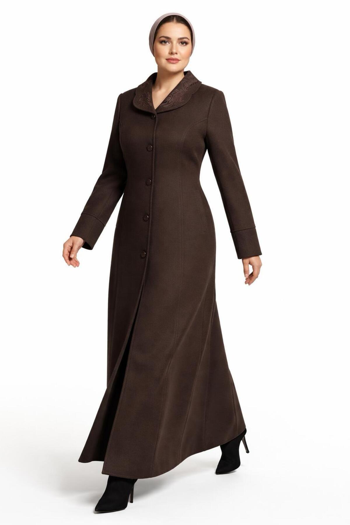 ESİN GİYİM  NAKIŞ DETAYLI BÜYÜK BEDEN MANTO - Görsel 6