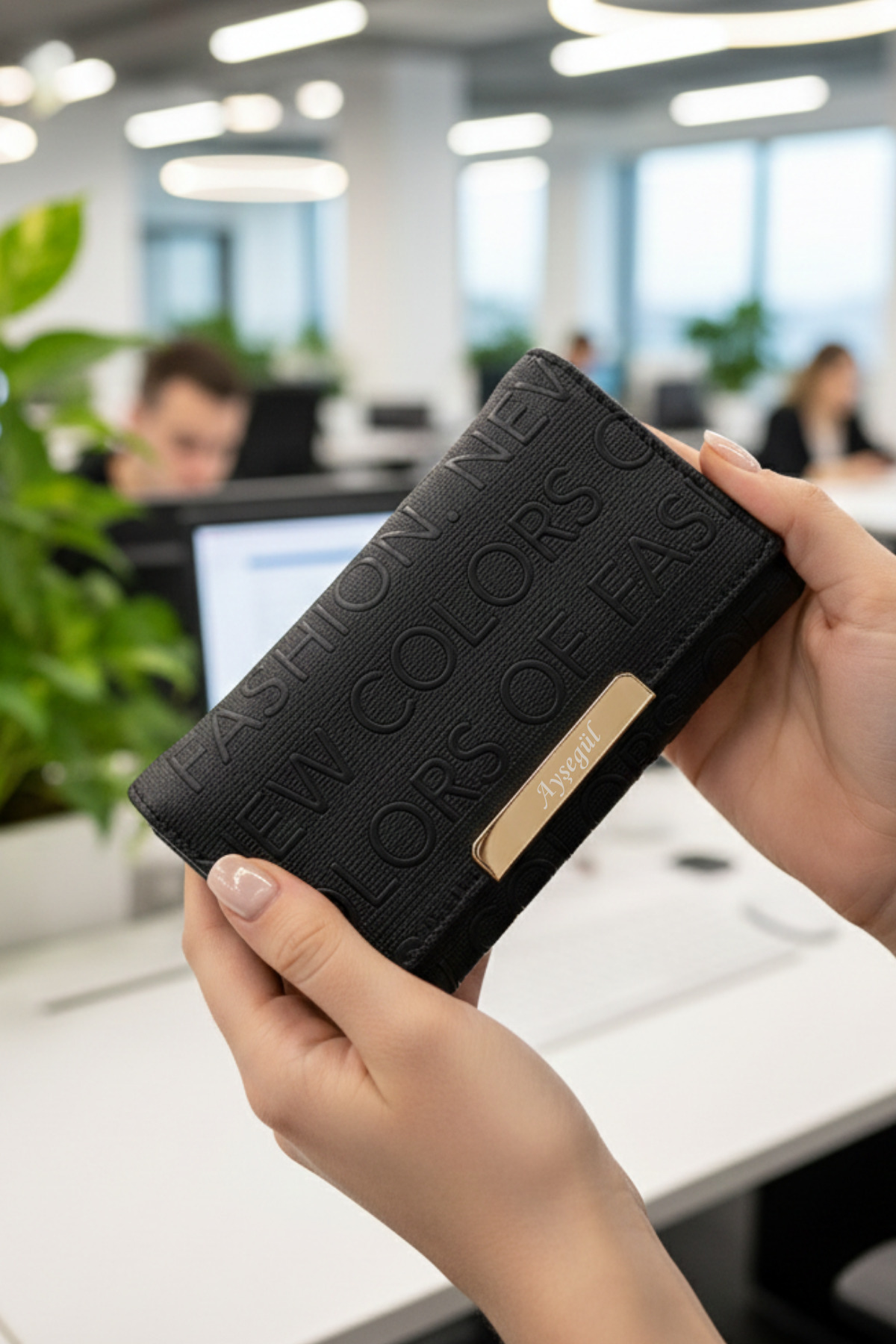 MEG TASARIM DÜNYASI  Kadın İsme Özel Cüzdan - Kişiye Özel İsim Yazılı Suni Deri Orta Boy Hediye Cüzdan - Görsel 3