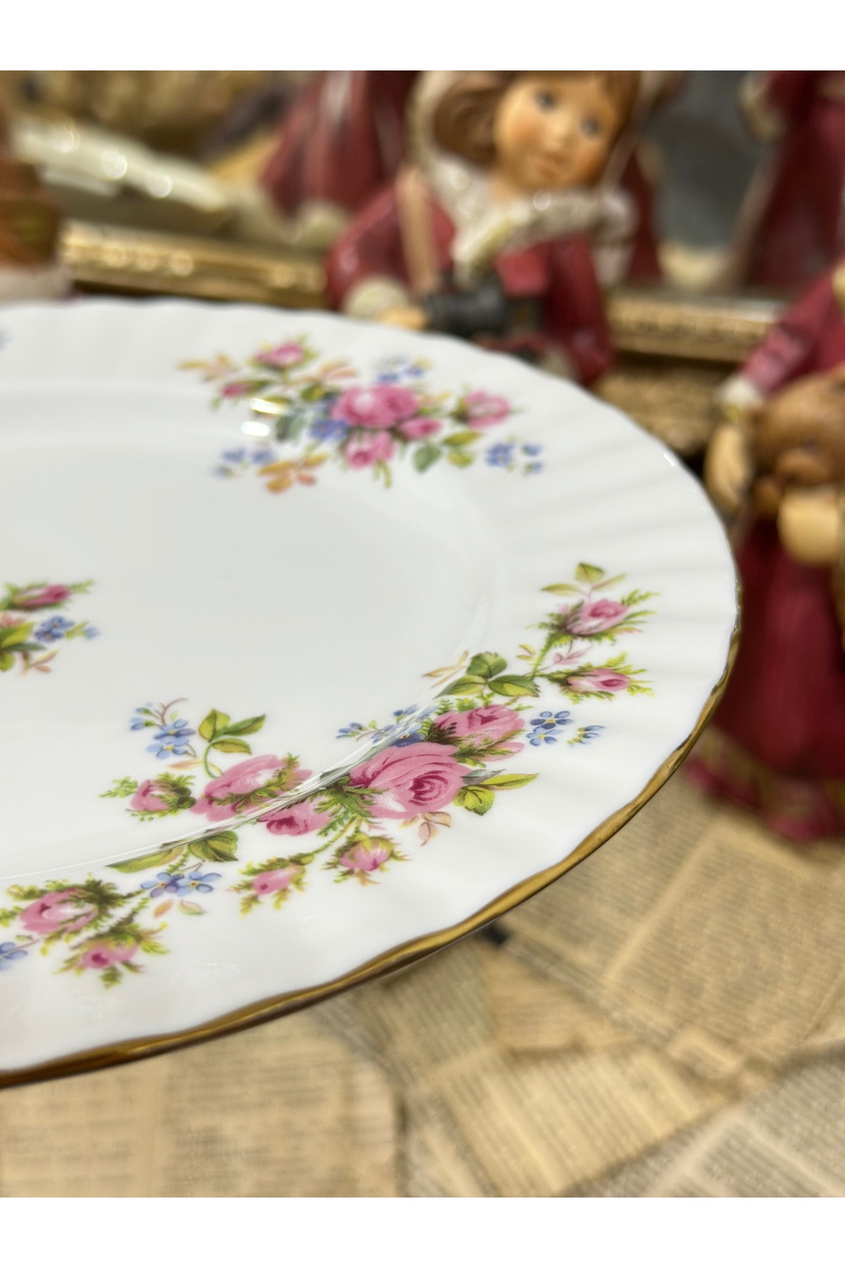Royal Albert Antika Moss Rose Serisi Porselen Pembe Renkli Minimal