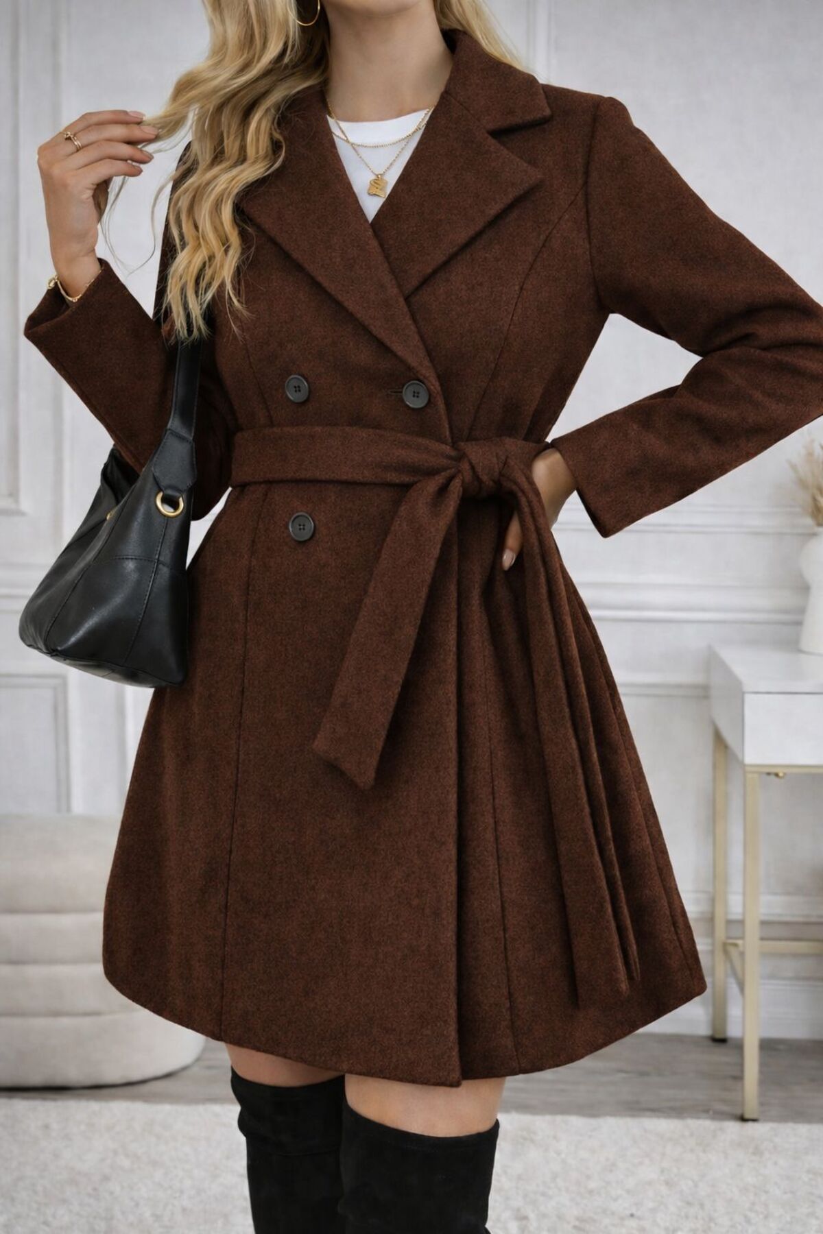 MUZOTEX  Uzun Kollu Kemerli Cepli Kruvaze Kaşe Kaban