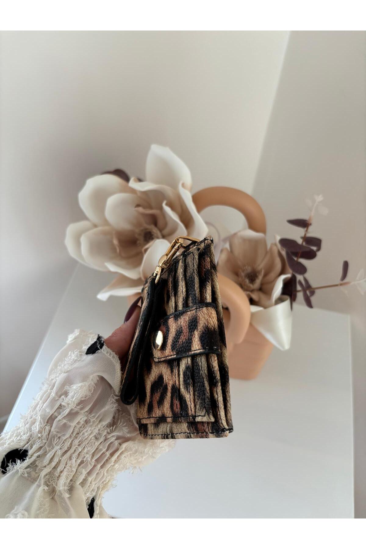 lalettobags  Kadın Anahtarlık Detaylı Leopar Desenli Cüzdan - Görsel 2