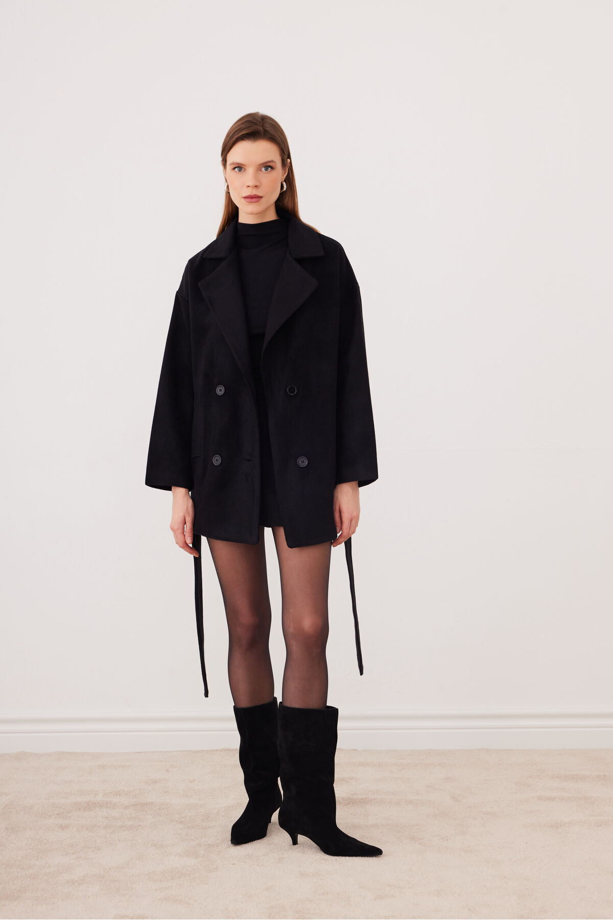 SevdeUgur  Kadın Siyah Oversize Kısa Kaşe Kaban Kemerli Astarlı - Sevde Ugur - Görsel 8