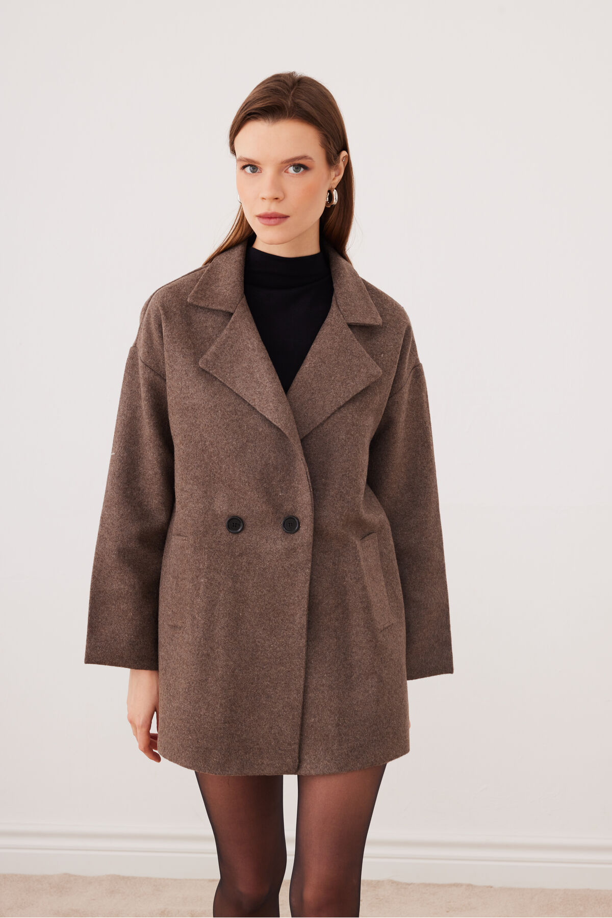 SevdeUgur  Kadın Vizon Oversize Astarlı Kaşe Kaban / Sevde Ugur - Görsel 4