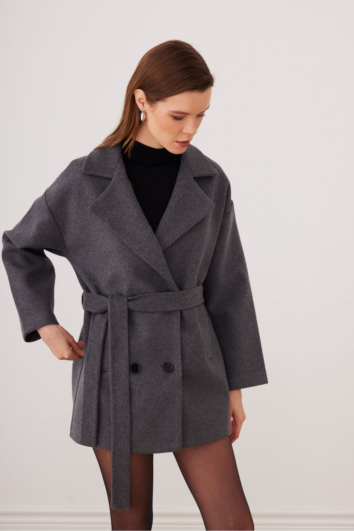 SevdeUgur  Kadın Antrasit Oversize Kısa Kaşe Kaban Kemerli Astarlı - Sevde Ugur - Görsel 7