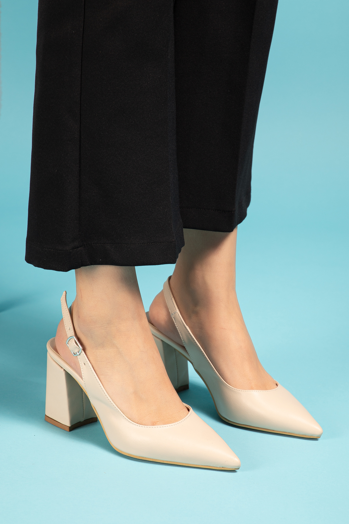 camaiore  Kadın Klasik Topuklu Sivri Burun Ayakkabı Bej Deri - Görsel 7