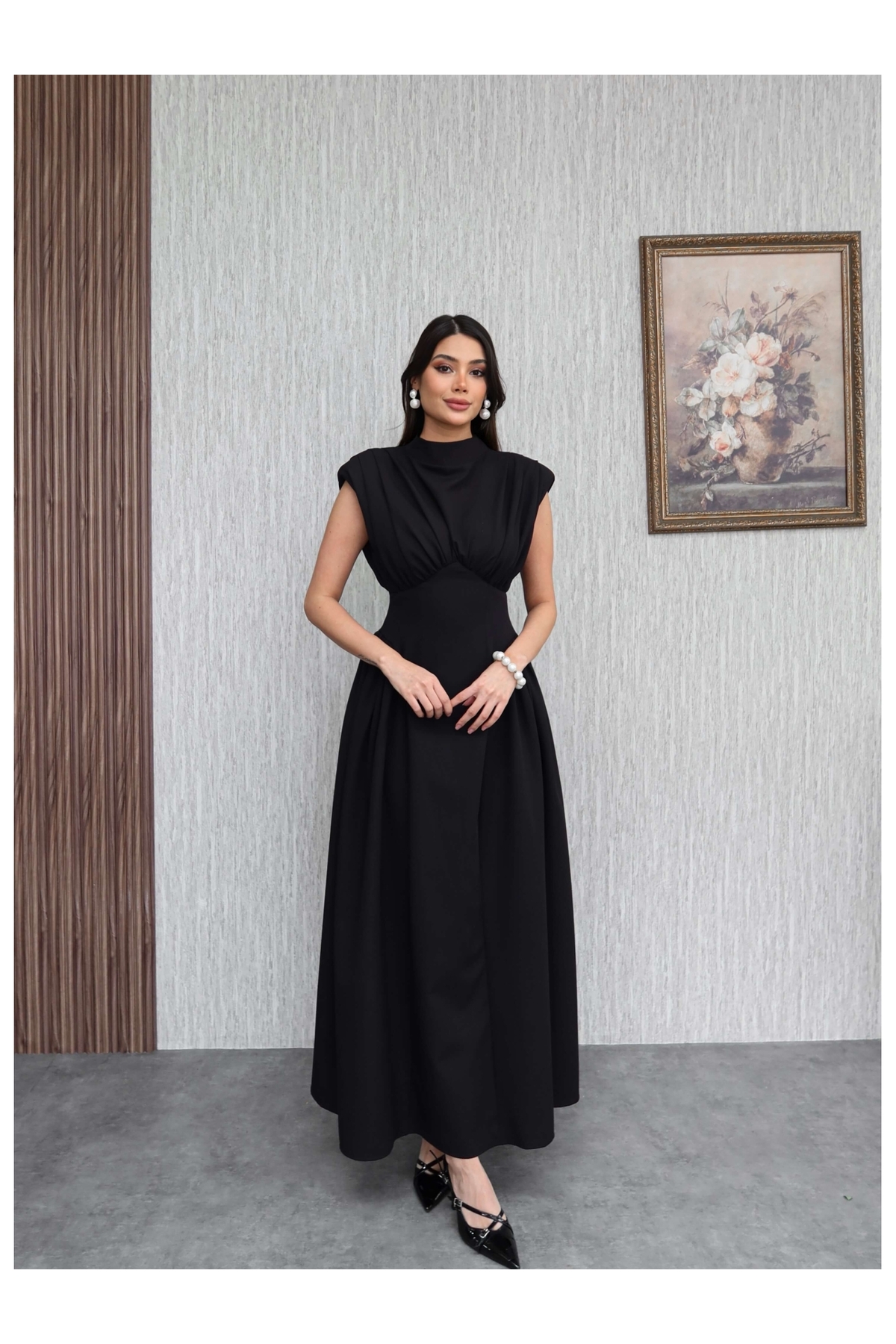 ESRAHELVACI  Vatkalı Sırt Bağlamalı Sıfır Kol Elbise