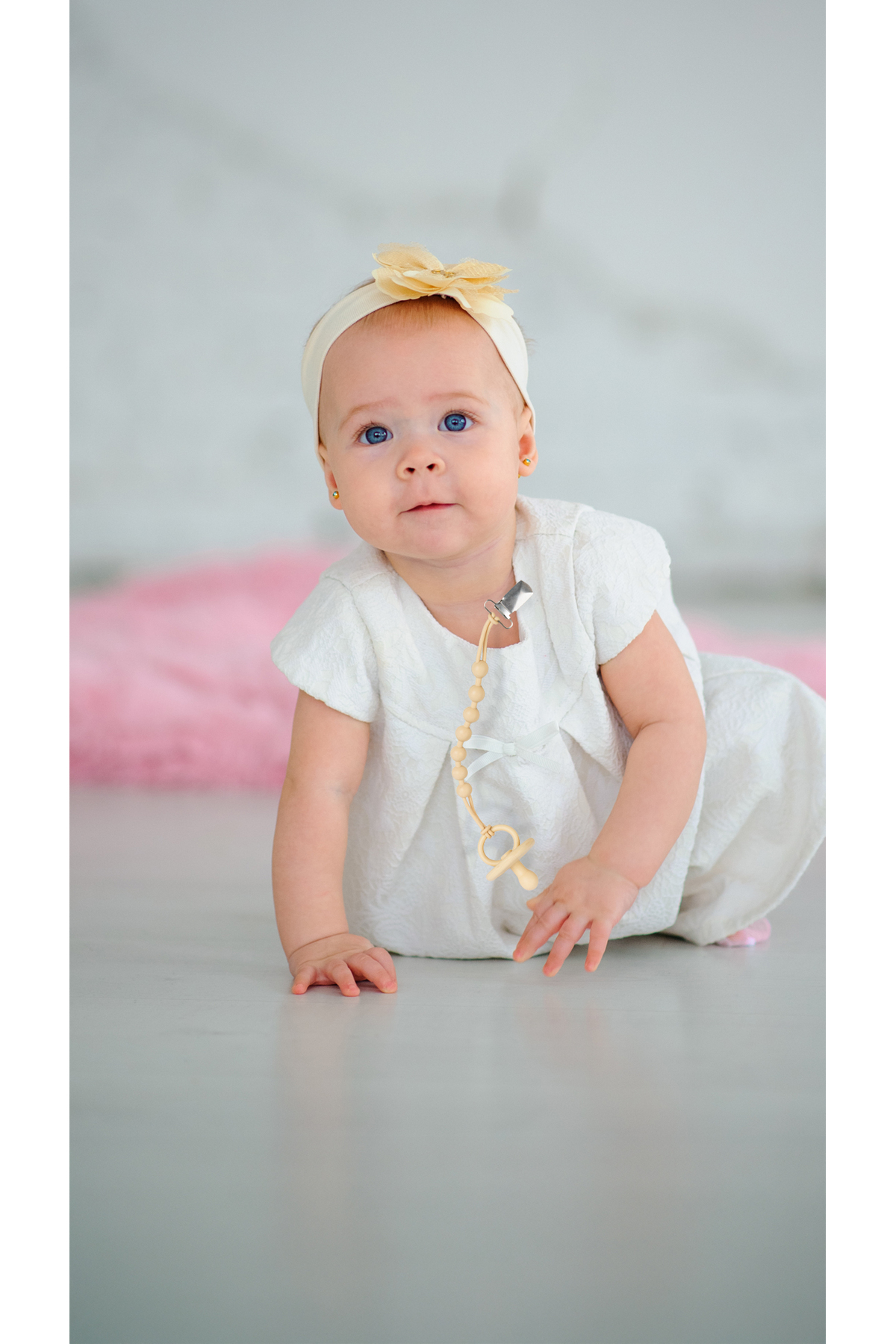 OiOi Silikon Emzik & Diş Kaşıyıcı Askısı Klips - Mellow Yellow fotoğrafı 4 (önizleme)