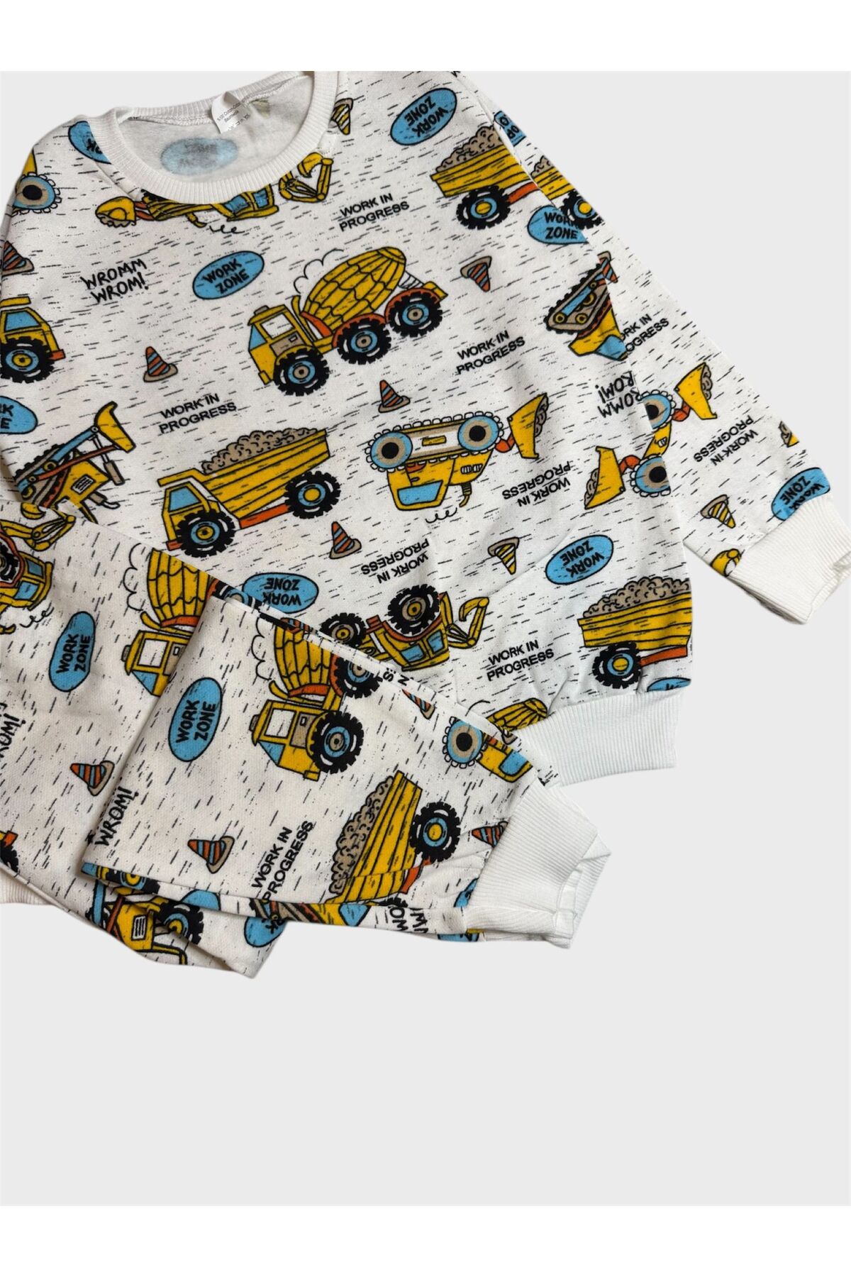 ALİŞ KİDS Erkek Çocuk Pamuklu Şardonlu Beyaz İş Makinesi Kepçe Desenli Uzun Kollu Pijama Takımı fotoğrafı 2 (önizleme)