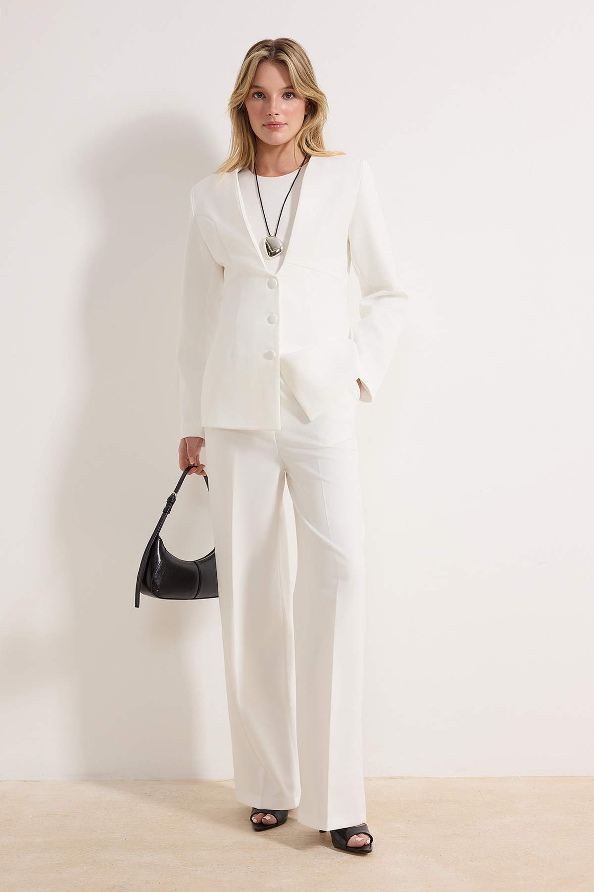 Trendyolmilla Modest Beyaz Bel Detaylı Dokuma Ceket Pantolon Alt - Üst Takım TCTSS26US00013