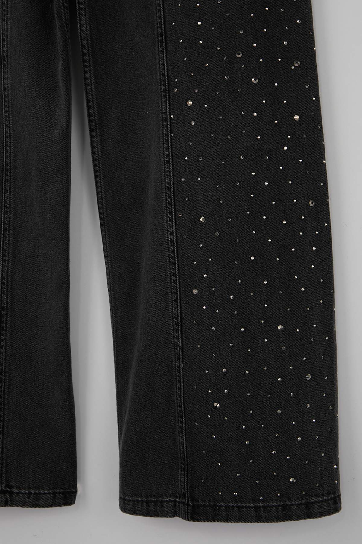 Trendyolmilla  Siyah DÖKÜMLÜ Taşlı Dikiş Detaylı Yüksek Bel %100 Pamuk Wide Leg Jeans TWOSS26JE00079 - Görsel 6