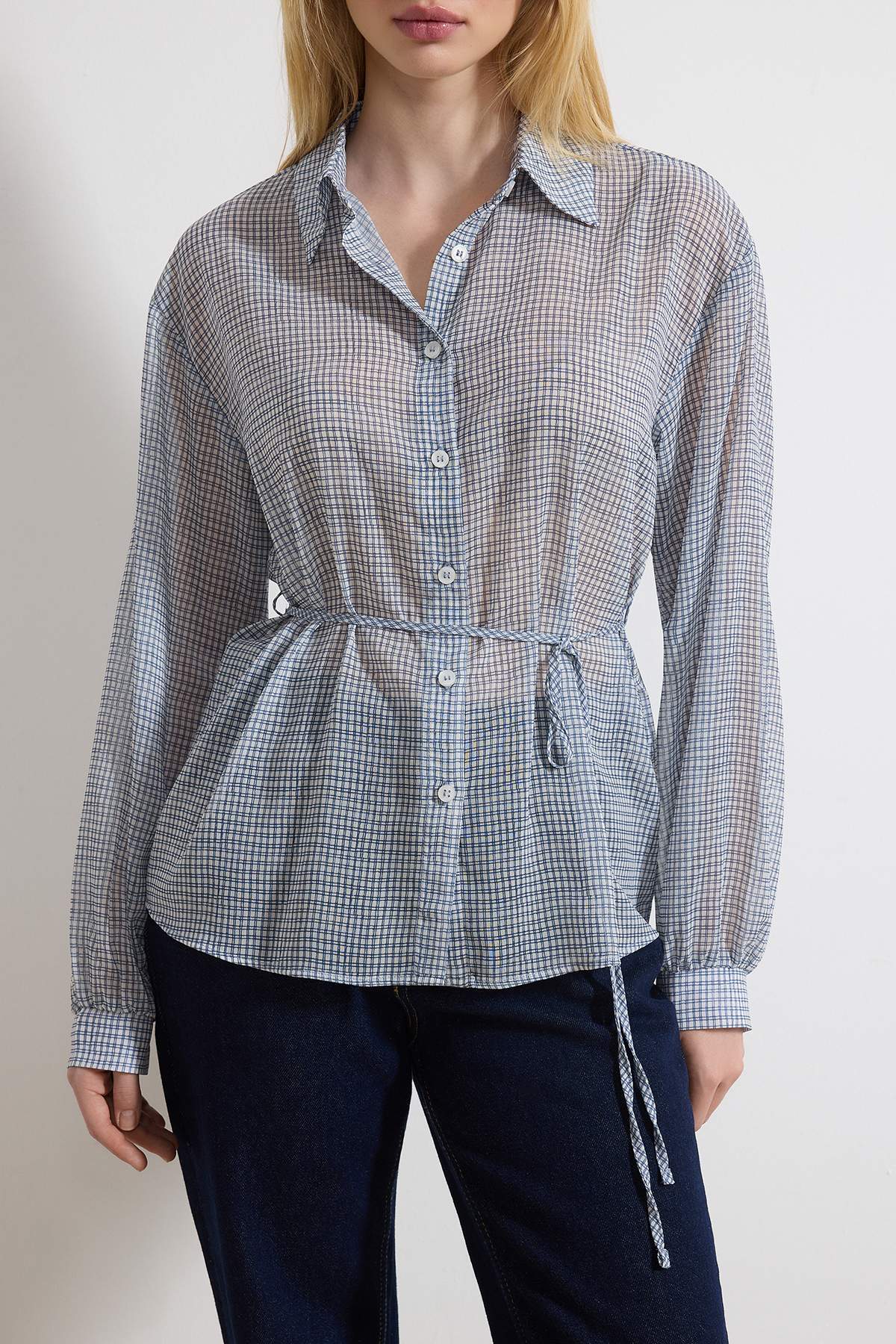 Trendyolmilla  Mavi Kareli Kuşaklı Transparan Gömlek TWOSS26GO00066 - Görsel 3