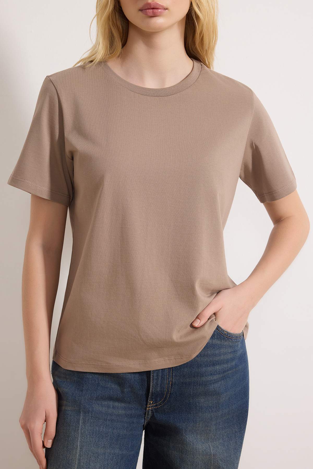 Trendyolmilla  Vizon %100 Pamuk Basic Bisiklet Yaka Örme T-Shirt TWOSS23TS00000 - Görsel 3