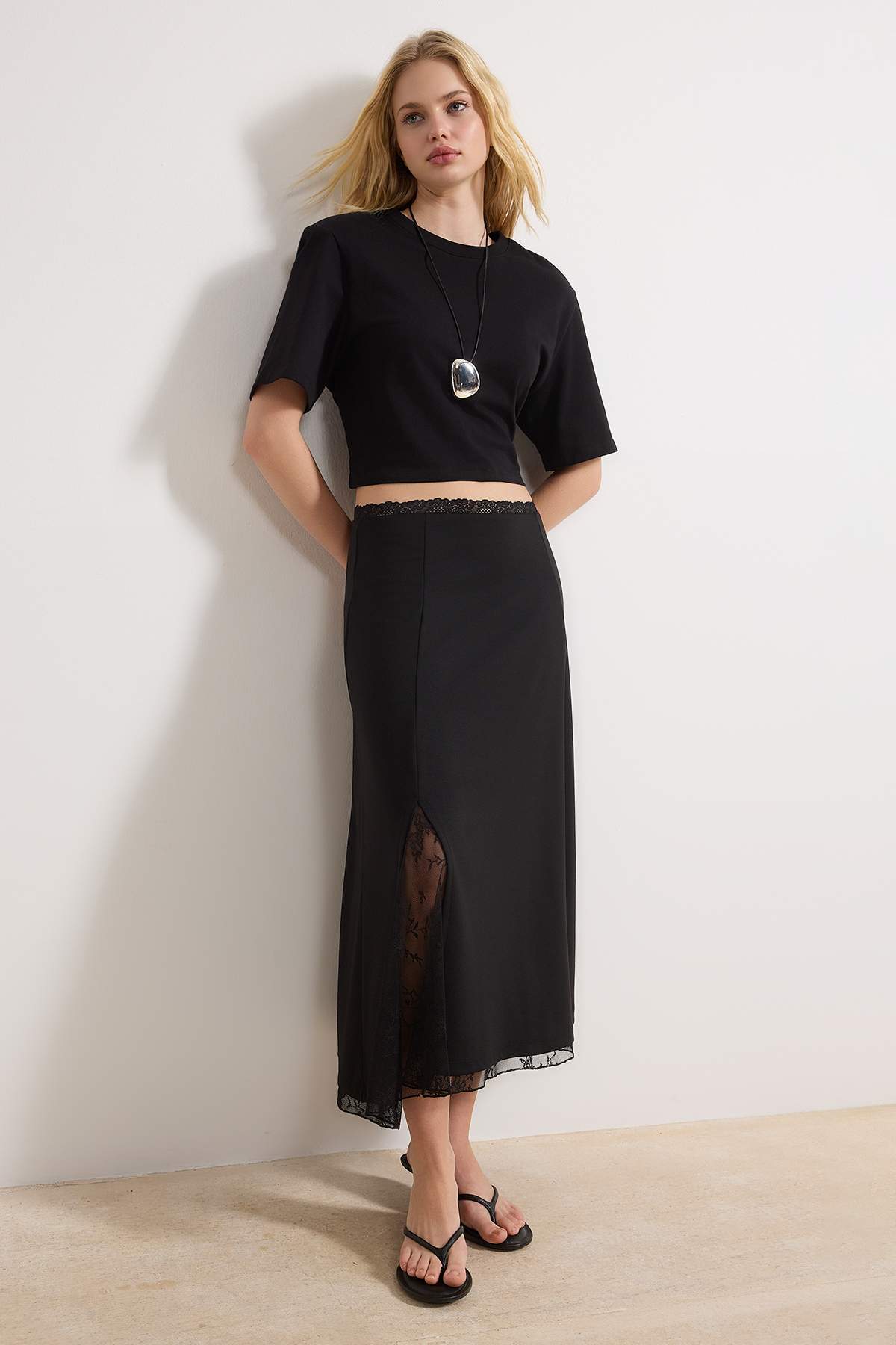 trendyolmilla-womens-flat-midi-skater-skirt