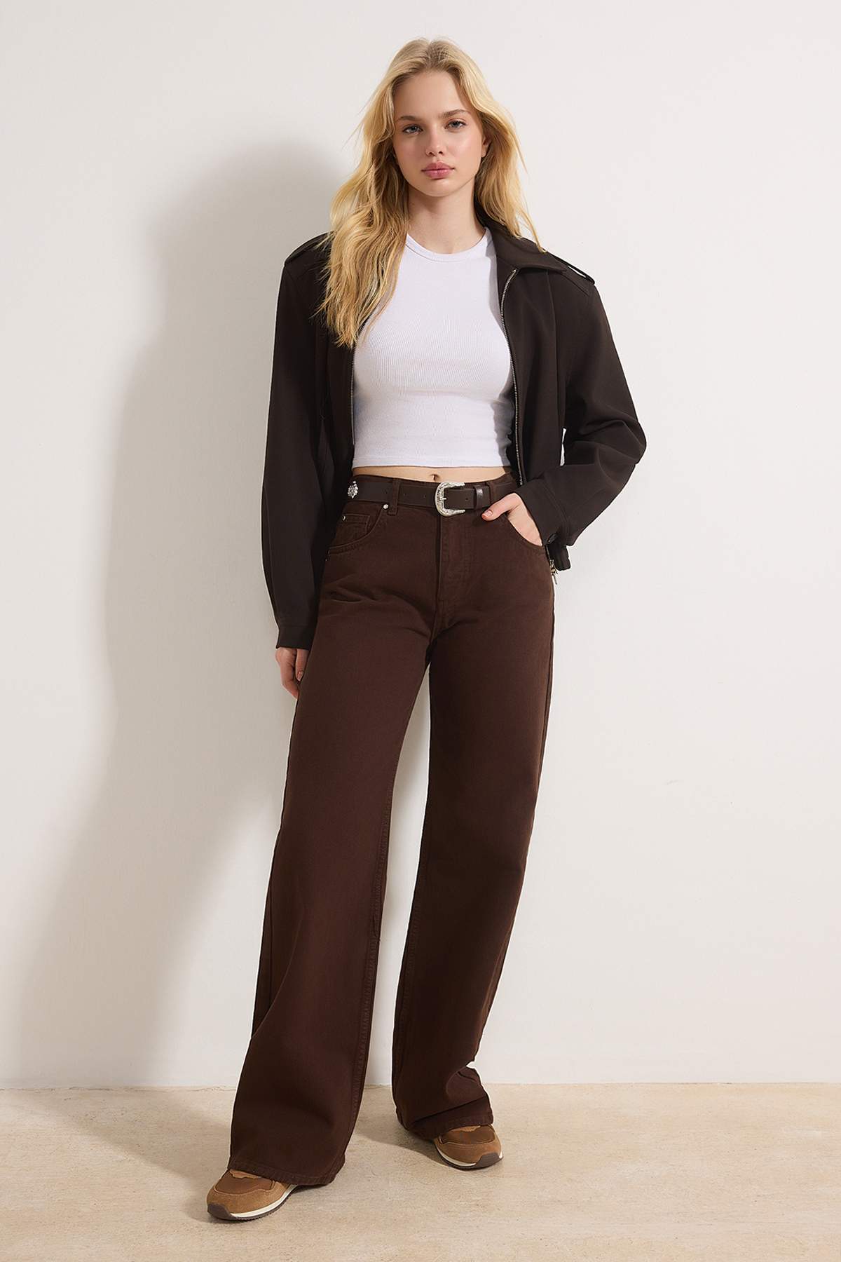 Trendyolmilla  Kahverengi Kemerli Yüksek Bel Wide Leg Palazzo Jeans TWOAW26JE00271