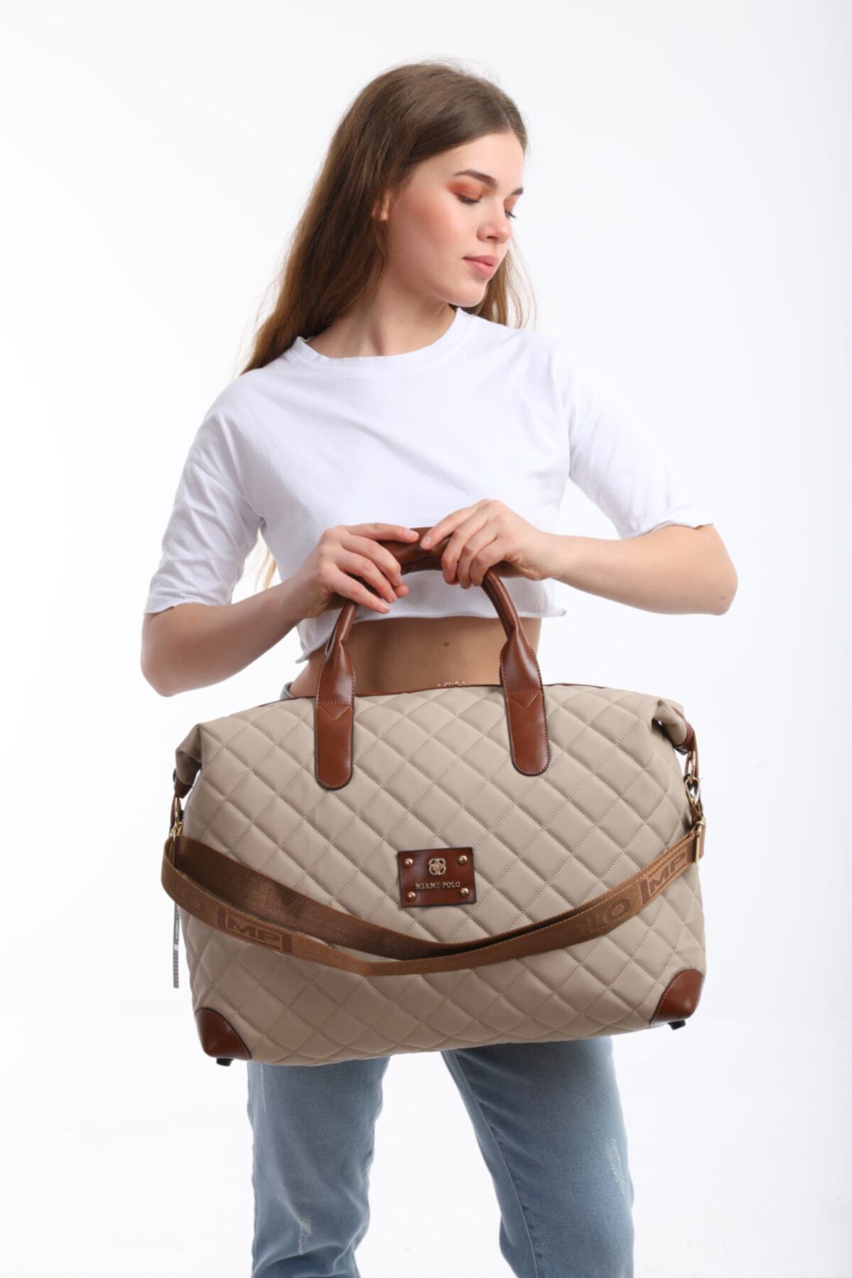 Quilted Easy to Clean Hand and Shoulder Strap Beach, Picnic, Travel, Sports Bag