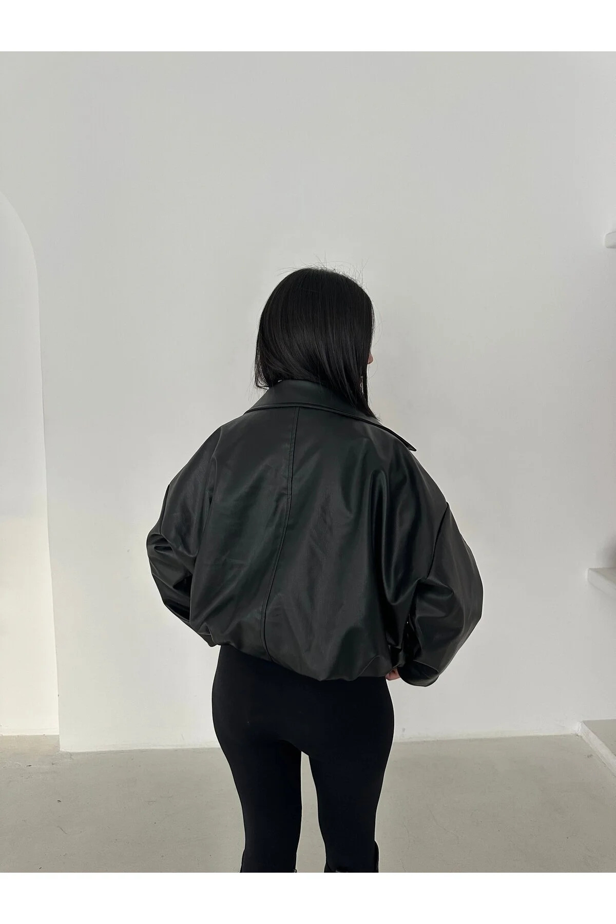 Rowsmen  KADIN Yeni Sezon P&B Oversize Bomber KADIN Deri Ceket Oversize Relax Fit, Fermuarlı Kemer Detaylı - Görsel 3