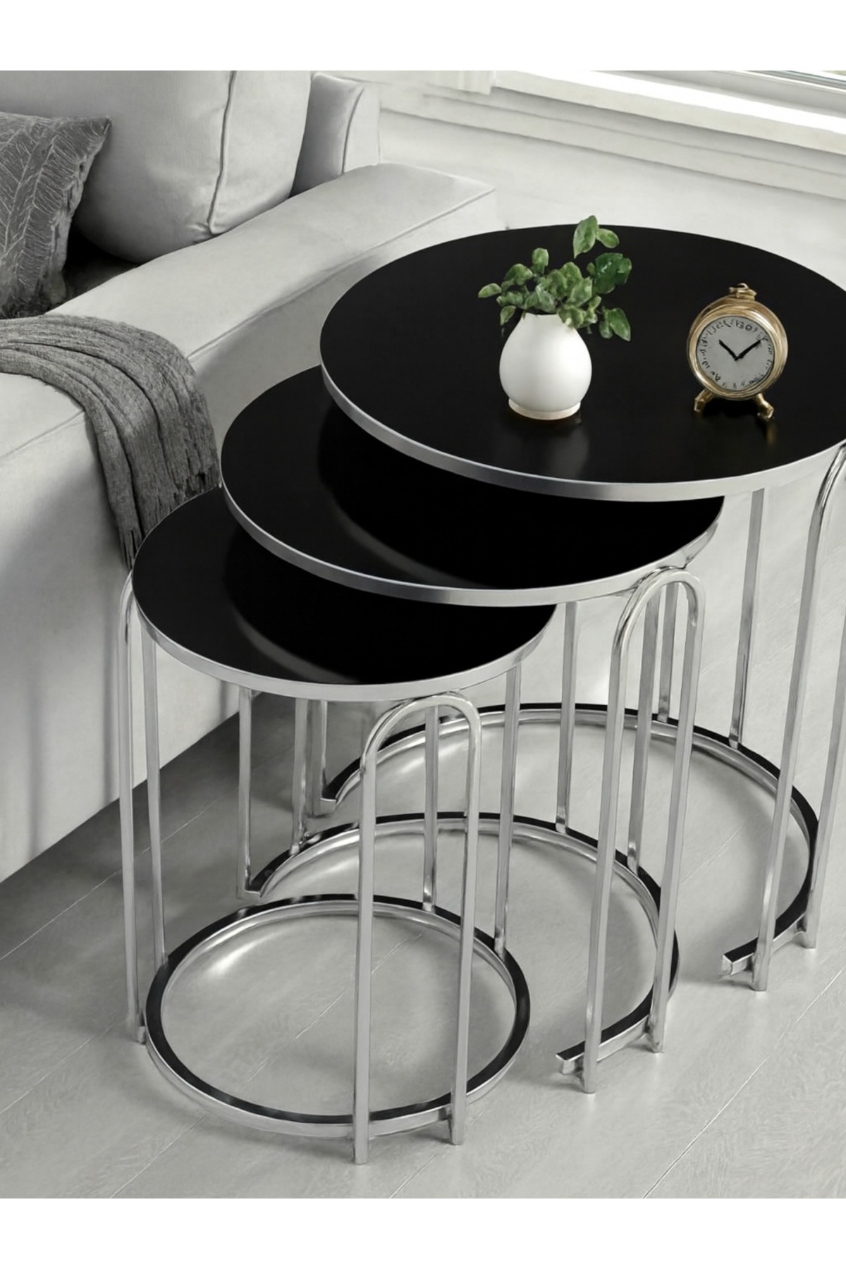 3' LÜ SİYAH AYNALI (KIRILMAZ) CAM NİKEL (GÜMÜŞ) AYAK LENKA METAL SEHPA