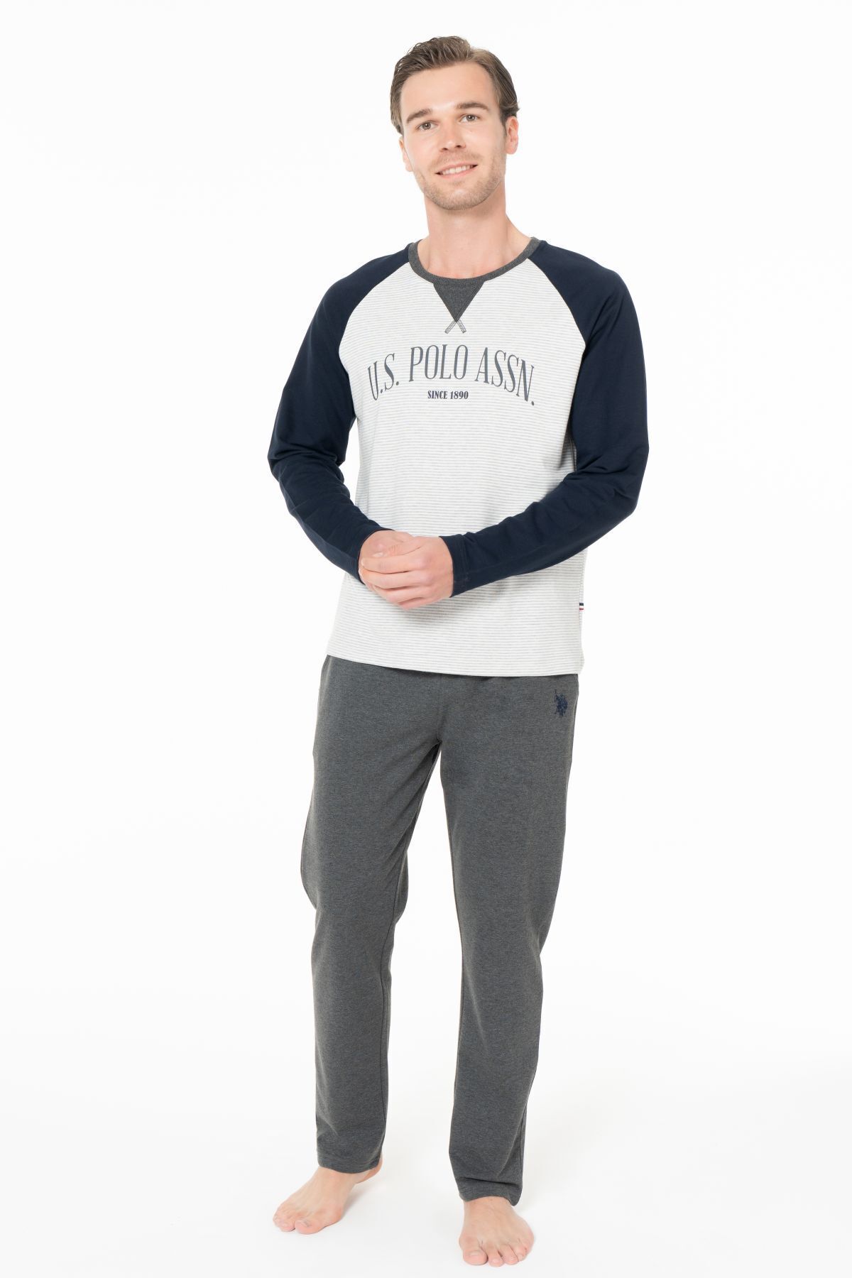 یو اس پولو ست لباس خواب مردانه آستین بلند یقه سه دکمه U.S. Polo Assn. 18965 - سرمه‌ای - سرمه‌ای