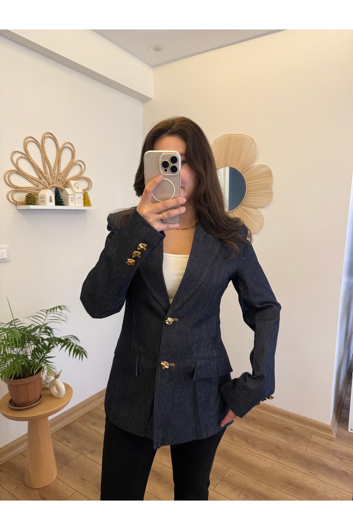 Nihanello Butik  Gold düğmeli Denim Blazer ceket - Görsel 4